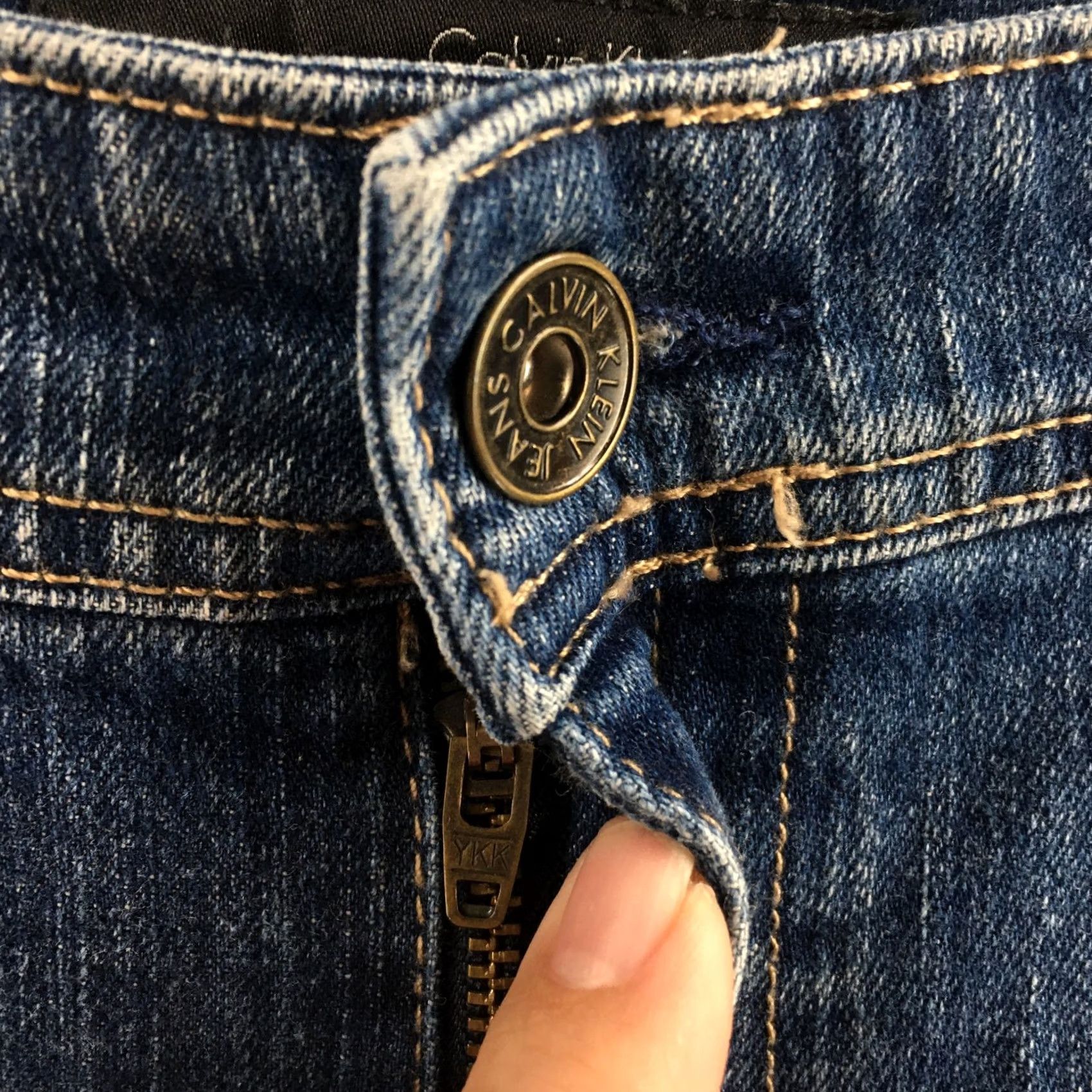 Calvin Klein Calvin Klein Porkchop Pocket Crop Mini Roll Jeans Womens 24W Blue Crop Jeans Womens 24W Blue Calvin Klein Porkchop Pocket Crop Mini Roll Jeans Size 42" / US 20 - 5 Thumbnail