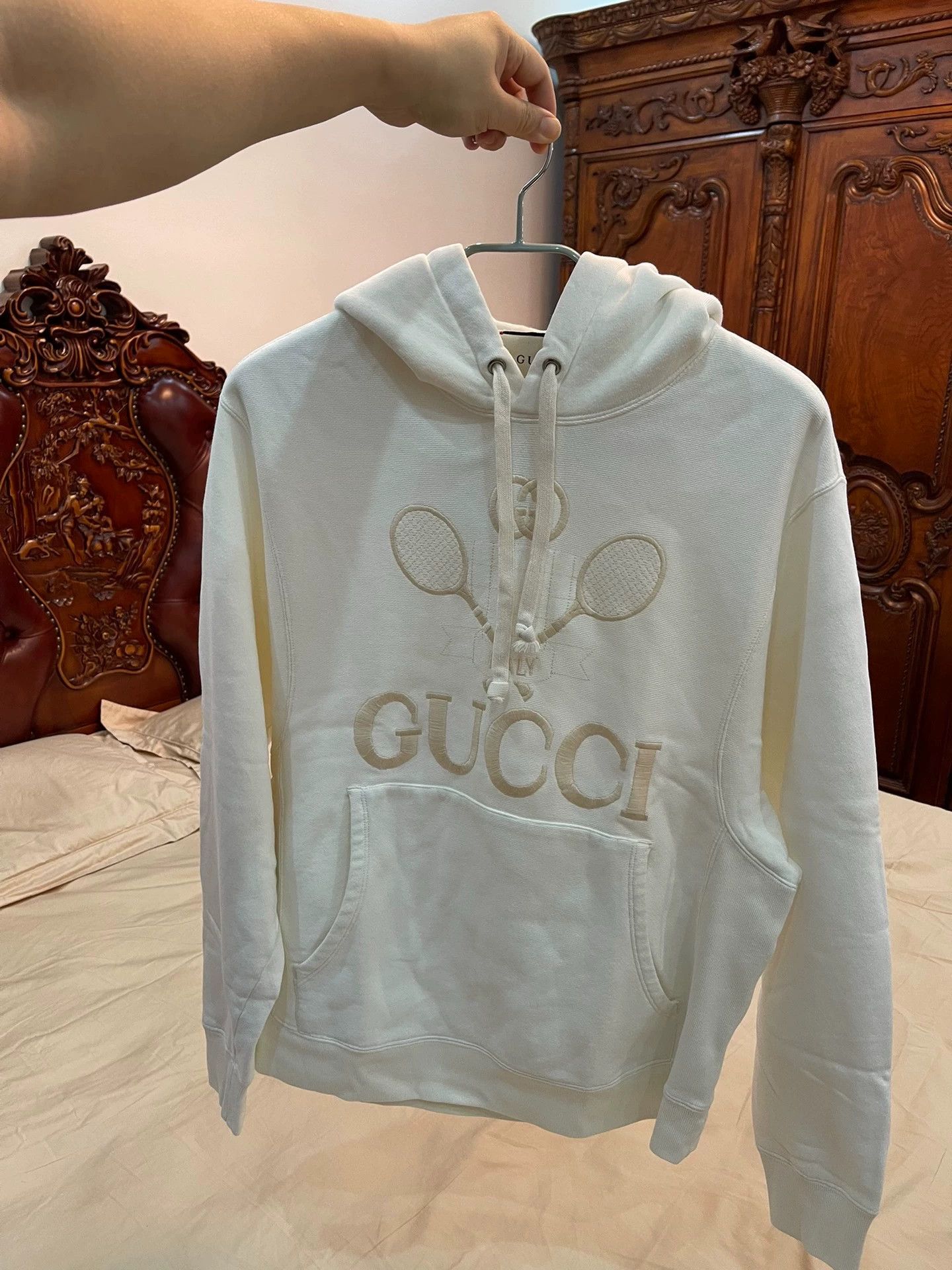 Gucci Gucci OS White Sweatshirt XS (L) Embroidered Logo Size XS / US 0-2 / IT 36-38 - 1 Thumbnail