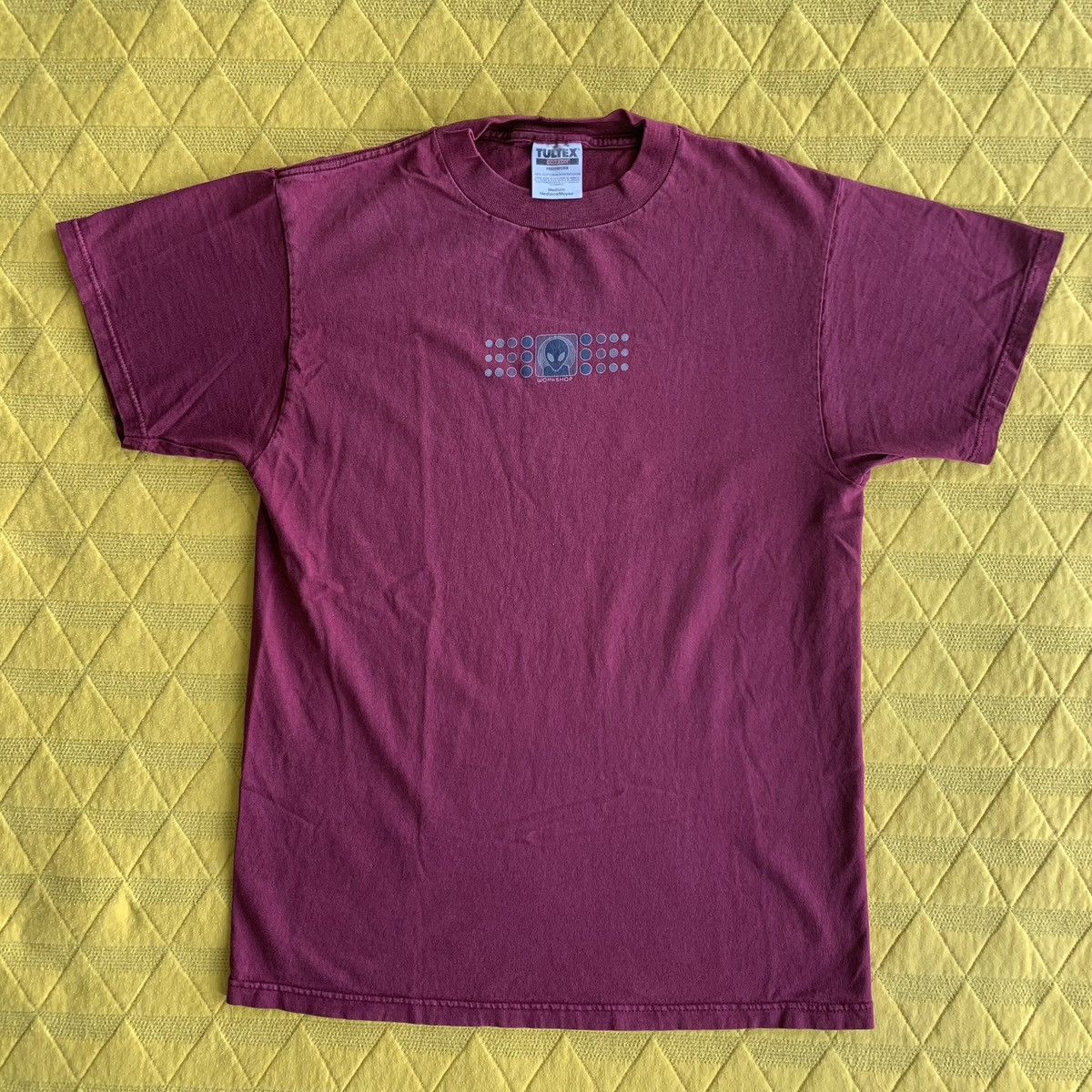 Alien Workshop × Vintage 90s vintage AWS skate tee dot fade medium 1995 MAROON RED Size US M / EU 48-50 / 2 - 2 Thumbnail