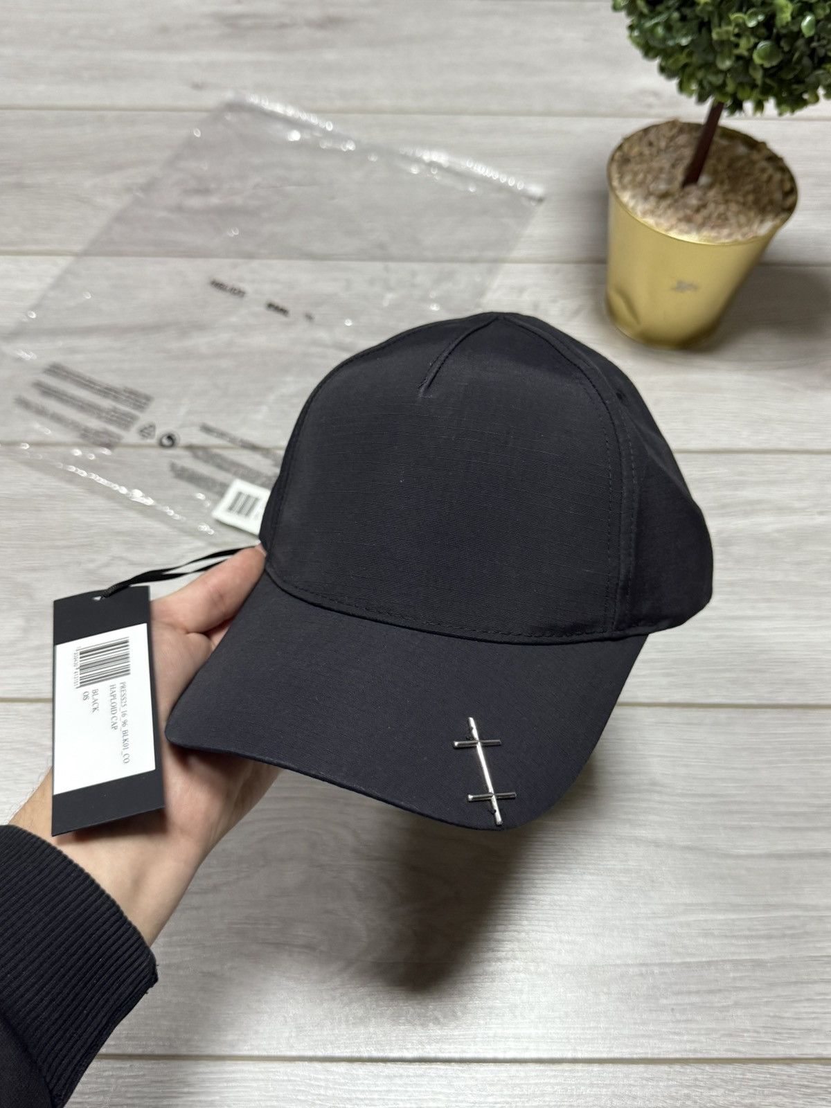Heliot Emil Heliot Emil NEW Haploid Cap Size ONE SIZE - 1 Thumbnail