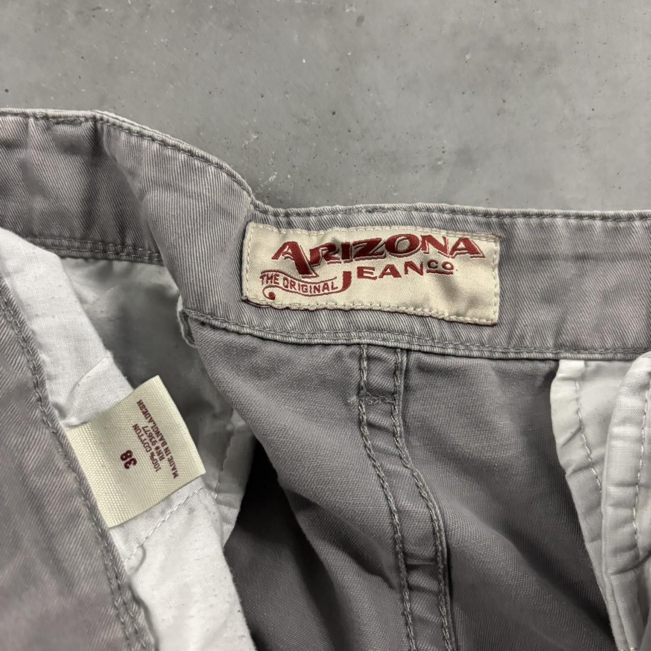Vintage Crazy Vintage Y2K/2000s Baggy Grey Streetwear Skater Style Cargo Shorts! Size US 38 / EU 54 - 6 Thumbnail