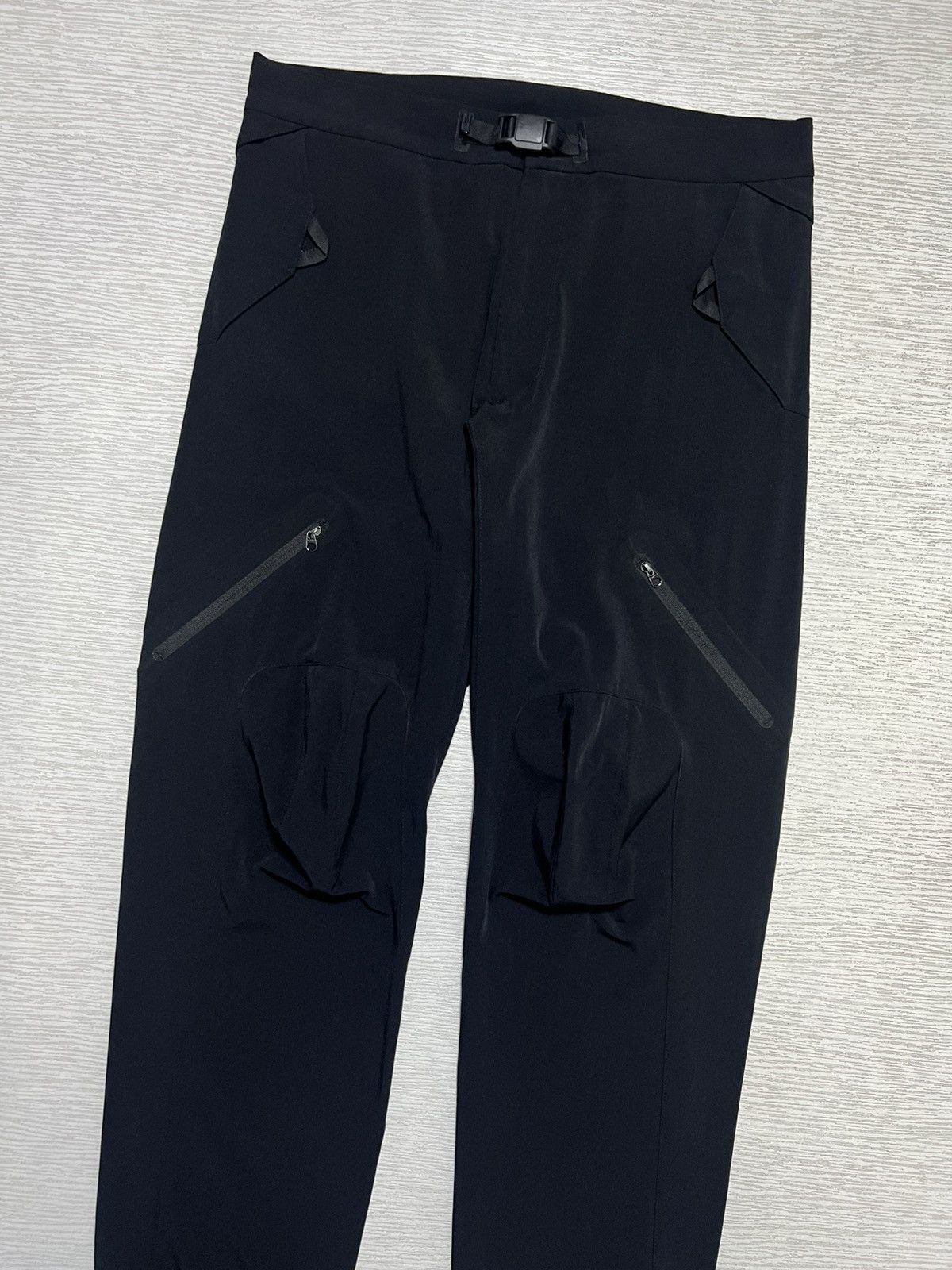 Undercover Undercover - A/W ‘10-11 - Nylon 3D Cut Cargo Pants Size US 31 - 3 Thumbnail