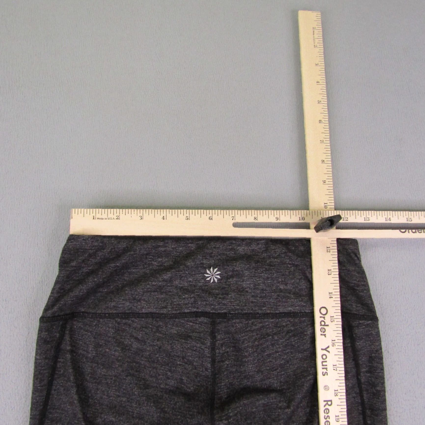 Athleta Athleta Leggings Womens Small Gray Mid Calf Cropped Athletic Yoga workout Pants Size 28" / US 6 / IT 42 - 6 Thumbnail