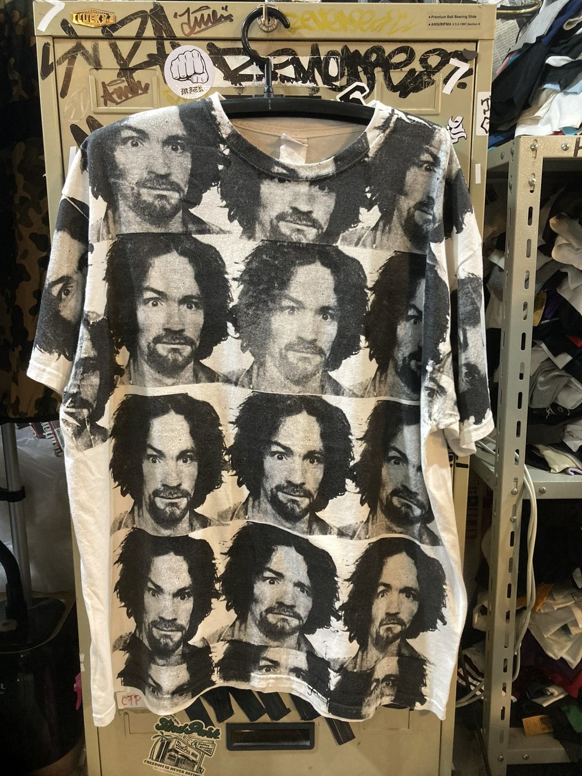 Band Tees Vintage T shirt Custom Screen Charles Milles Manson 00’s Size US XL / EU 56 / 4 - 1 Thumbnail