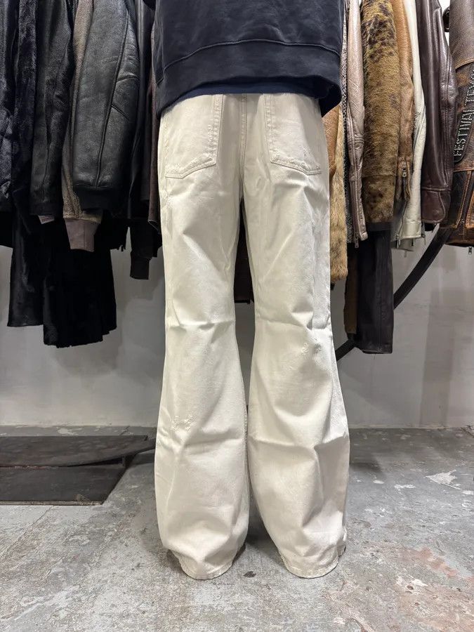 Acne Studios FW2022 Acne Studios White Destroyed Baggy White Denim Jeans Size US 39 - 6 Thumbnail