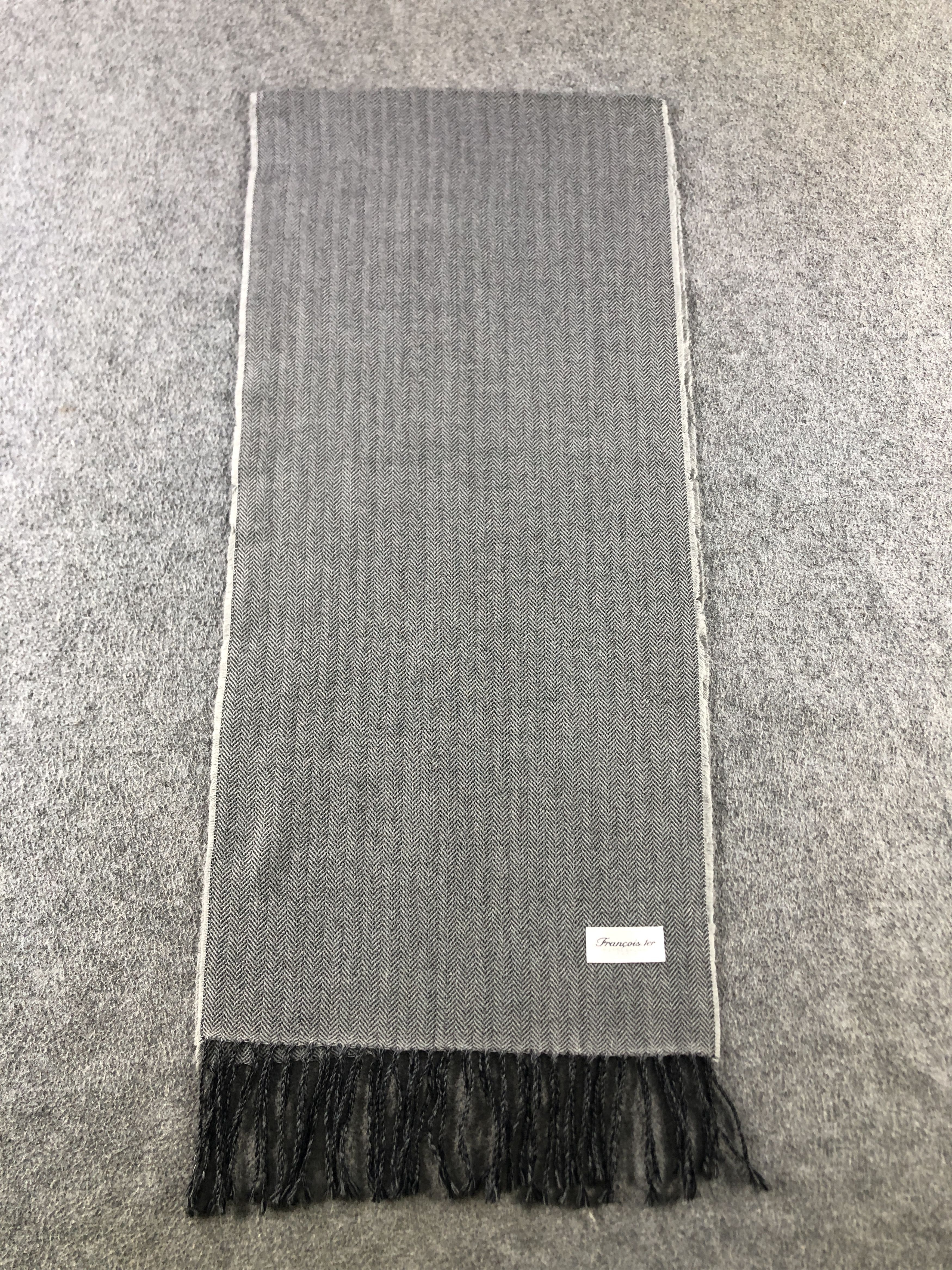 Pierre Balmain Pierre Balmain Scarf / Muffler / Neckwear P751 Size ONE SIZE - 2 Thumbnail