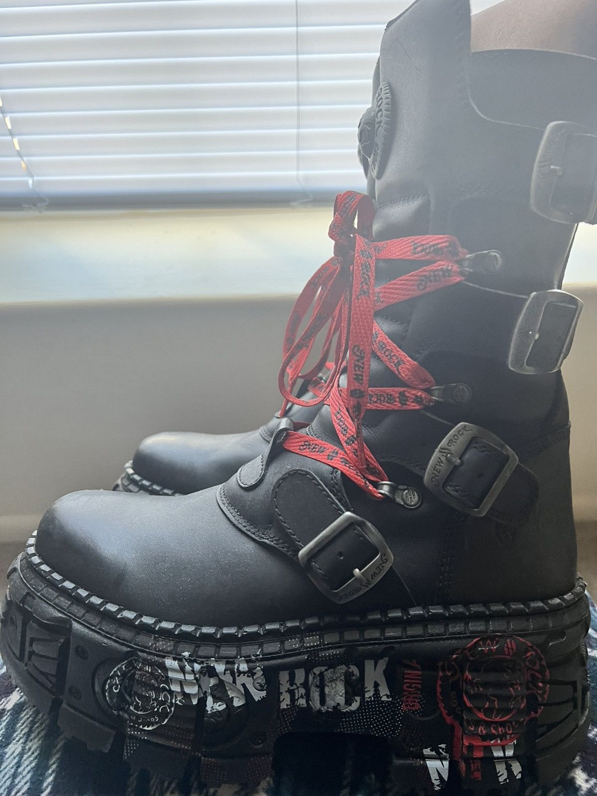 New Rock New rock black and red leather boots Size US 8 / EU 41 - 5 Thumbnail