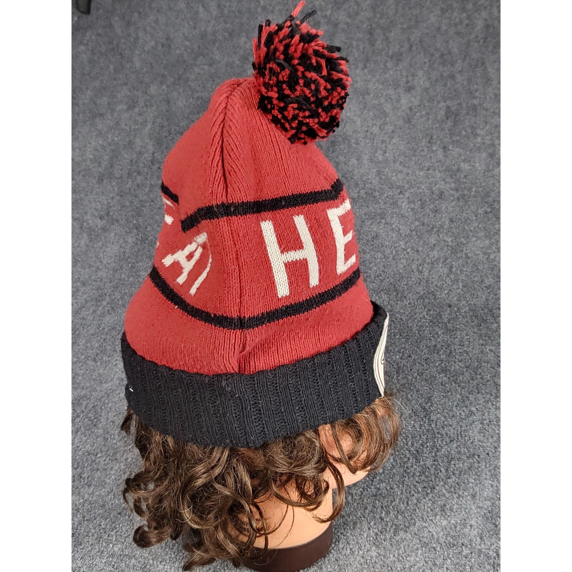 Mitchell & Ness Miami Heat Mitchell & Ness Beanie Men Logo Red Black Knit Wi Size ONE SIZE - 4 Thumbnail