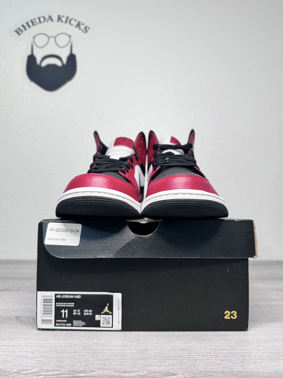 Jordan Brand Jordan 1 mid chicago 554724-069 size 11 Size US 11 / EU 44 - 5 Thumbnail