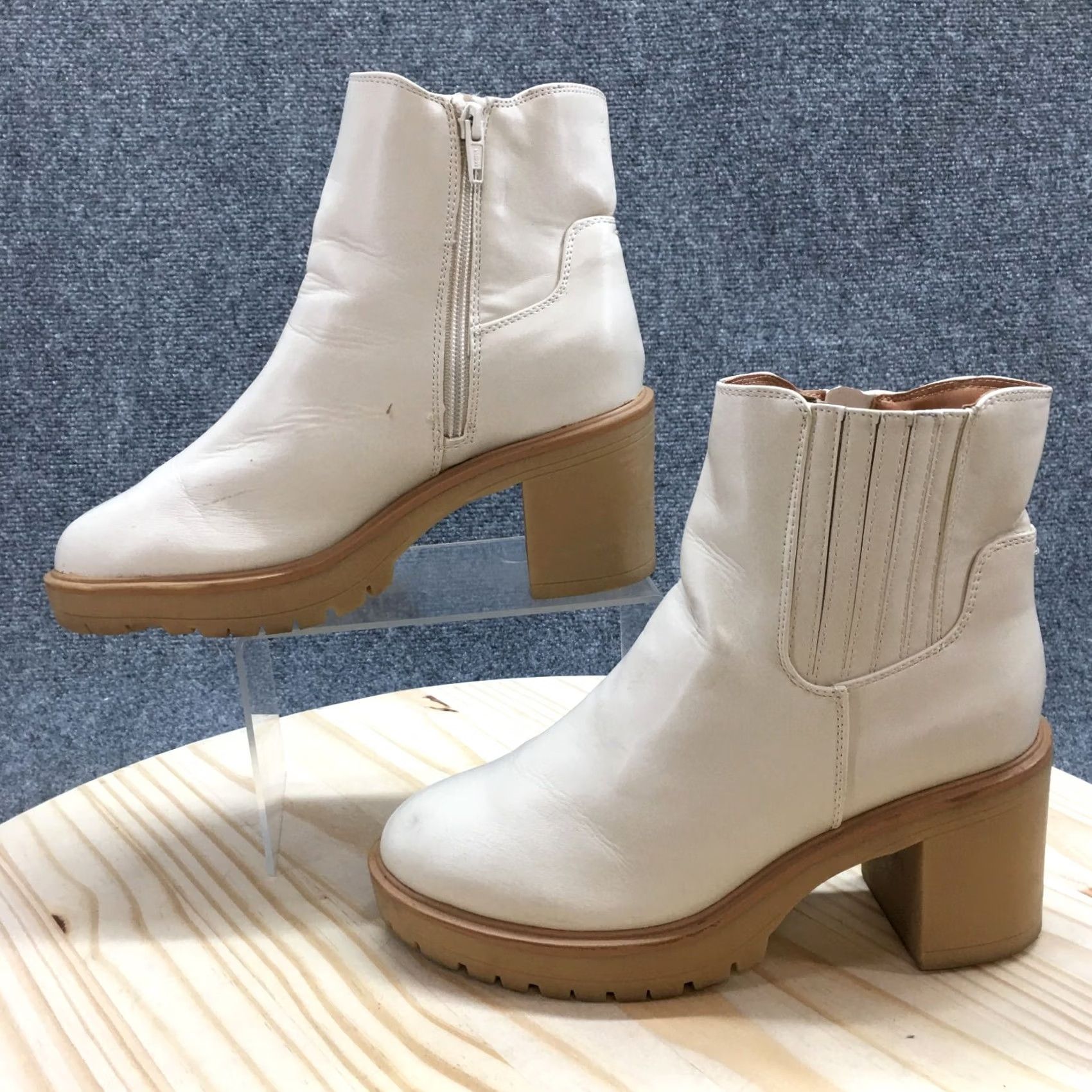Vintage Universal Thread Boots Womens 8.5 Katrina Platform Bootie Ivory Casual Ankle Top Women Platform Boots, 8.5, Ivory, Casual, Faux Leather, Block Heel Size M / US 6-8 / IT 42-44 - 4 Thumbnail