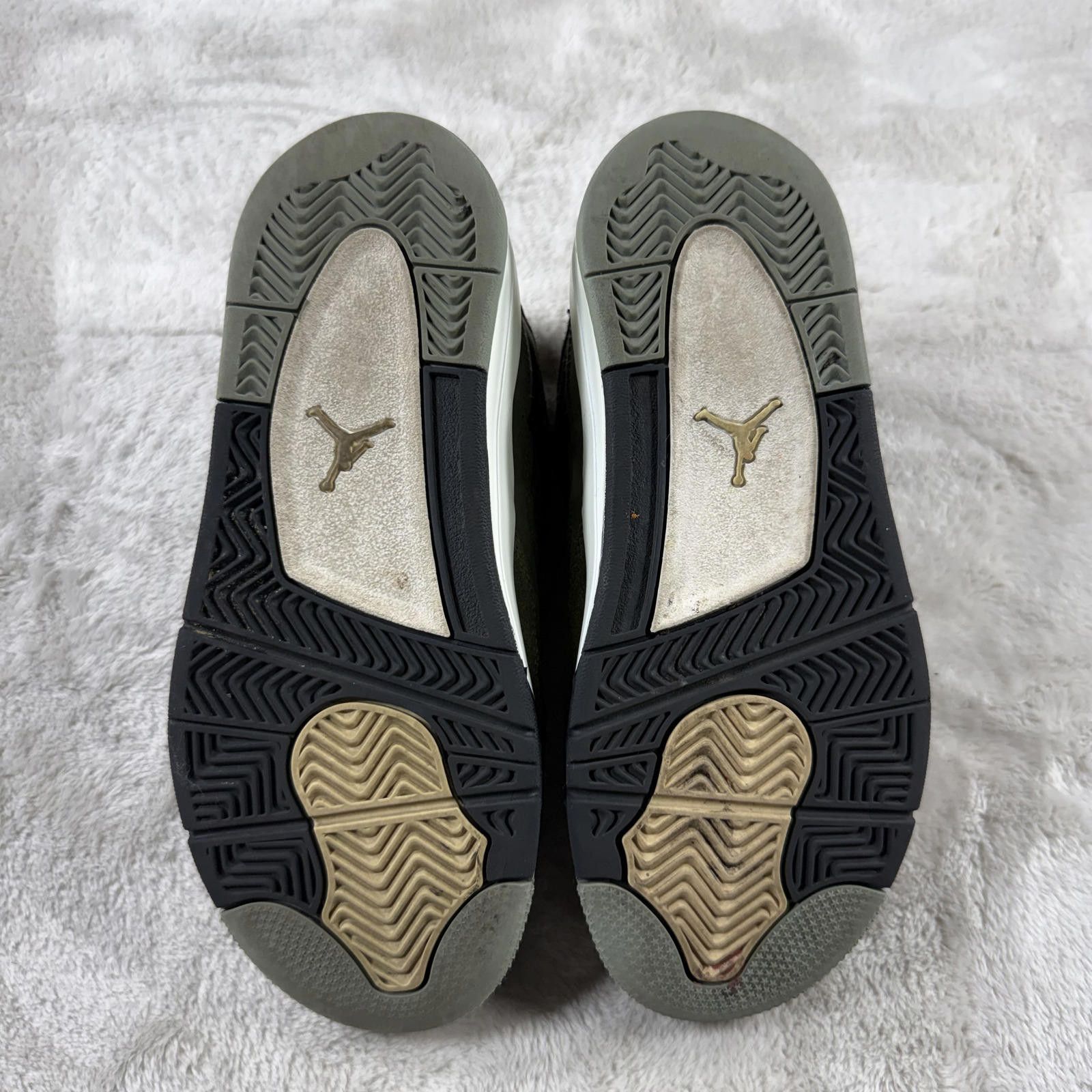 Jordan Brand Jordan 4 Shoes Kid's 1Y Olive Suede FB9929-200 Size US 10 / EU 43 - 6 Thumbnail