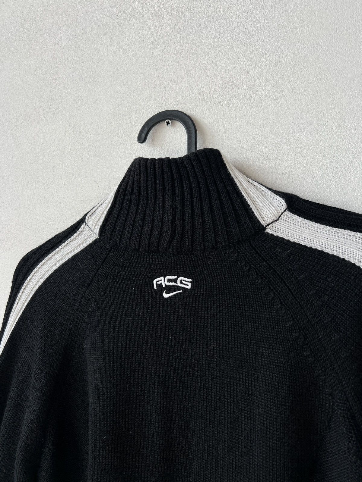 Nike ACG Nike ACG Women’s Full Zip Wool/Acrylic Black Sweater Size L Size L / US 10 / IT 46 - 9 Thumbnail