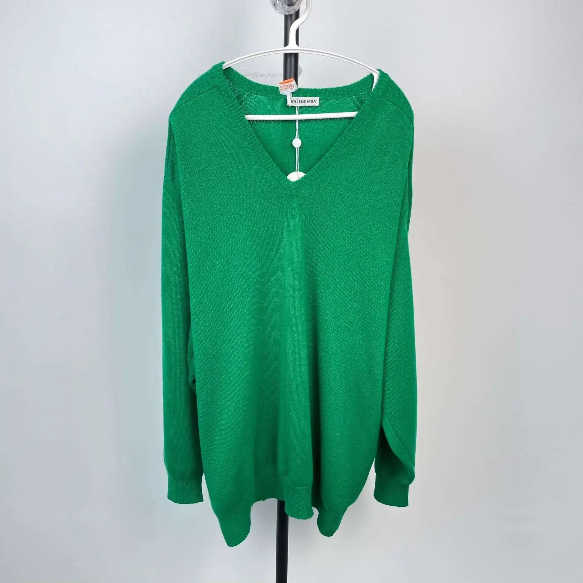 Balenciaga Balenciaga Women's Green Sweater Size 36 Size XS / US 0-2 / IT 36-38 - 1 Thumbnail