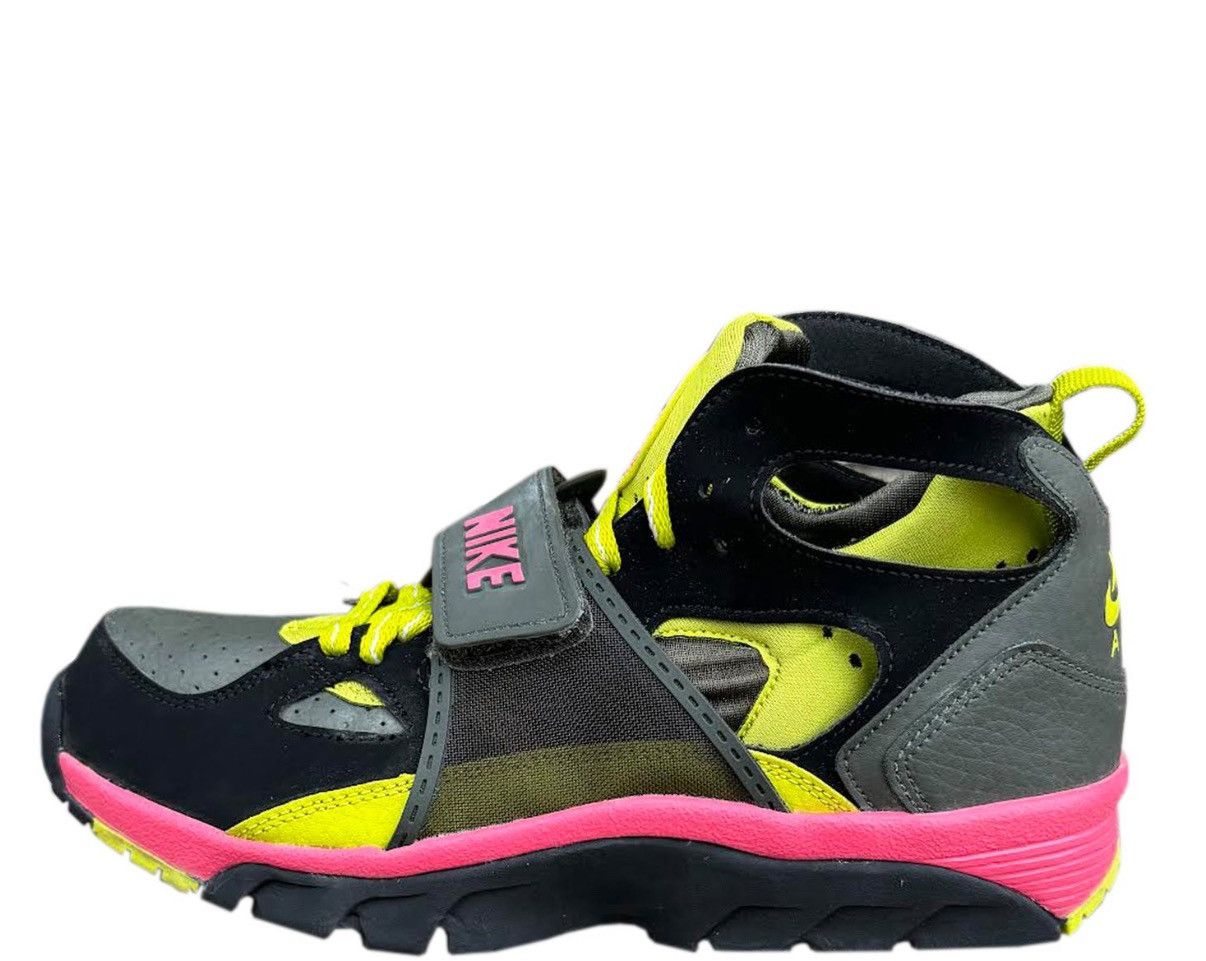 image of Nike Air Trainer Huarache Dark Army Cactus Size 7.5 Shoes, Men's
