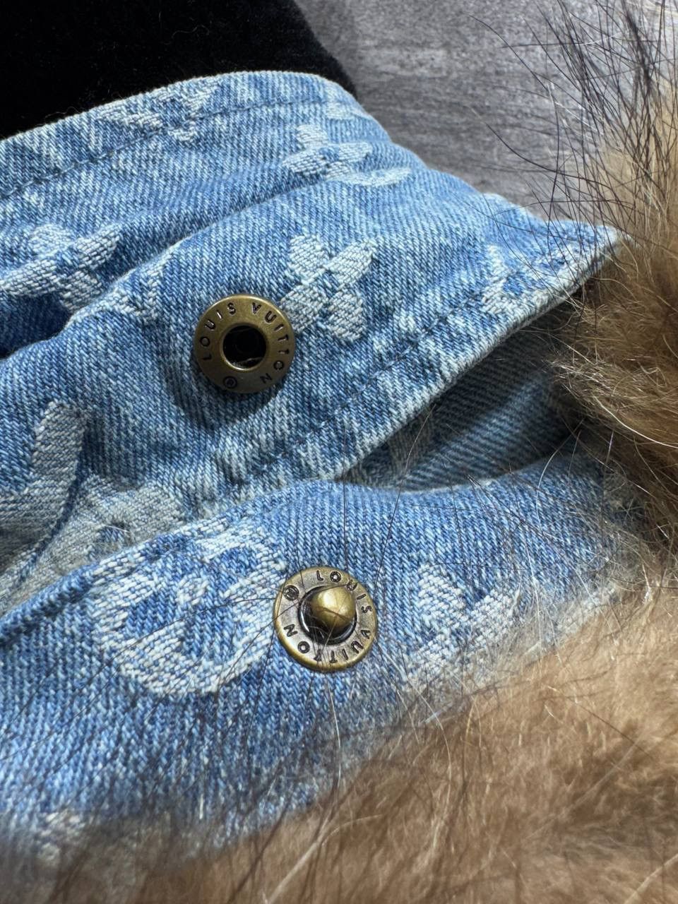 Louis Vuitton Louis Vuitton x Supreme Jacquard Denim N-3B Parka Size US L / EU 52-54 / 3 - 8 Thumbnail