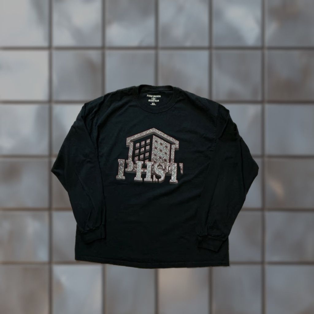 Logo 7 VINTAGE PHST Public Housing Skate Team House Logo Graphic Black L/S T-Shirt XL Mens Size US XL / EU 56 / 4 - 1 Thumbnail