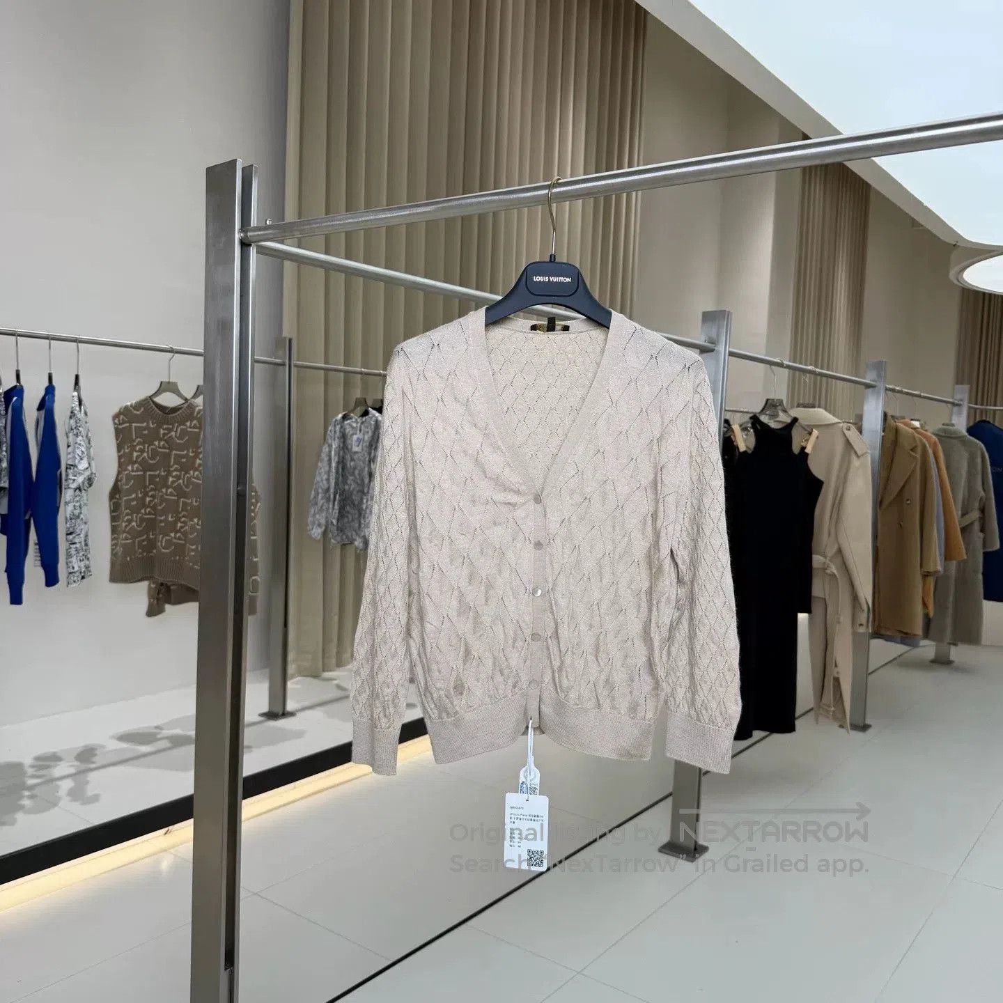 Loro Piana elegant beige cashmere. Size US S / EU 44-46 / 1 - 1 Thumbnail