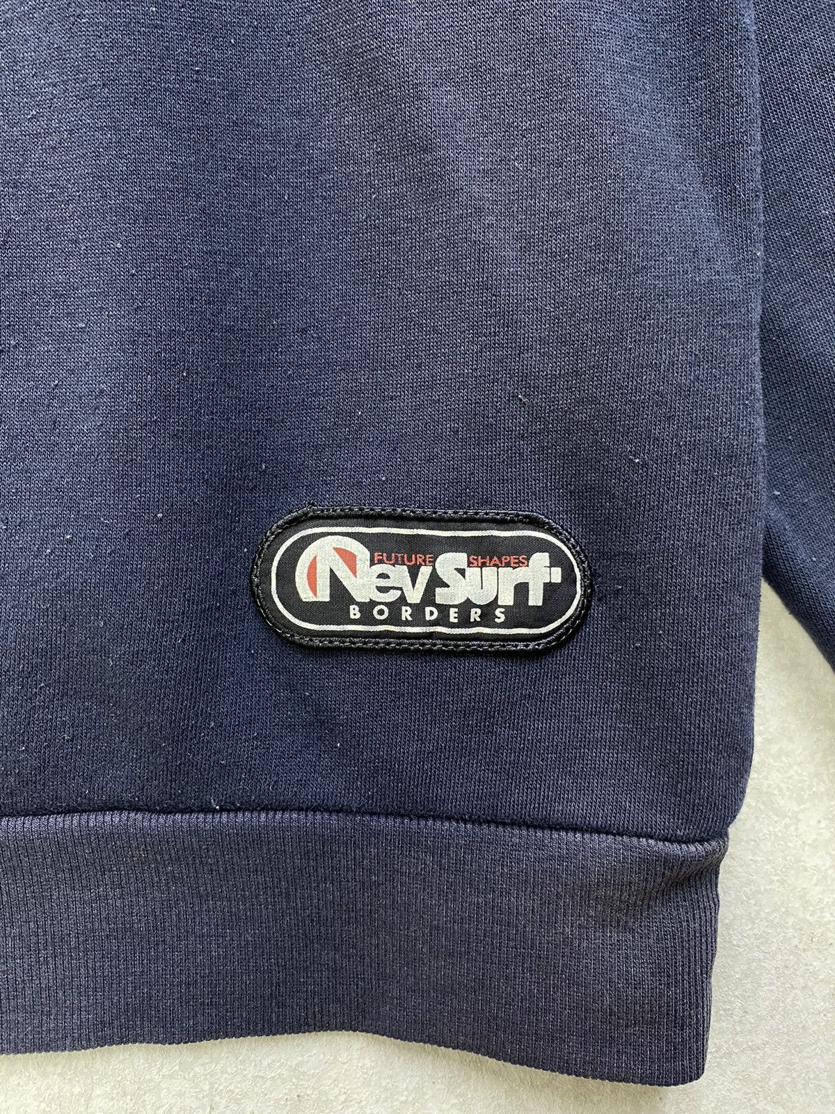 Girl Skateboards Vintage Nev Surf Sweatshirt Light Cotton Crewneck Size M Size US M / EU 48-50 / 2 - 6 Thumbnail