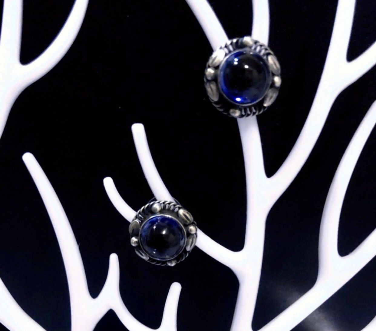 Georg Jensen Georg Jensen No.39B Sapphire adapted Piercing Earrings Size ONE SIZE - 5 Thumbnail