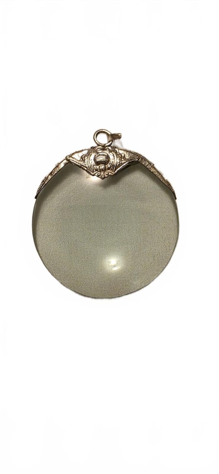 The Unbranded Brand Vintage Round Magnifying Glass Pendant w/Ornate Metal Frame Size ONE SIZE - 1 Thumbnail