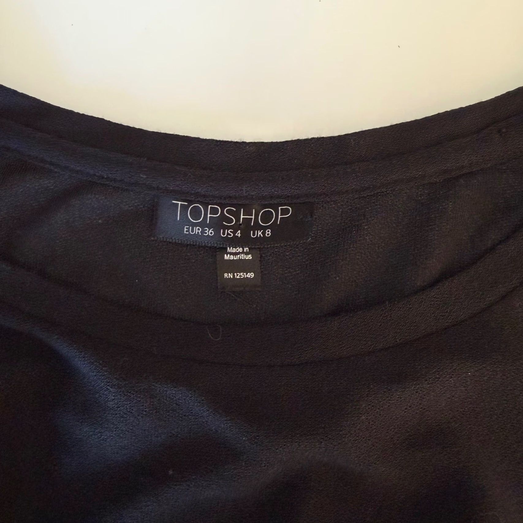 Topshop Topshop Womens US 4 Short Sleeve Top Black Scalloped Hem Laser Cut Coquette Chic Shirt Adult Regular XS? Size S / US 4 / IT 40 - 3 Thumbnail