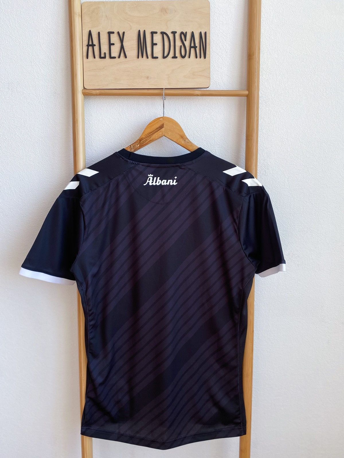 Hummel Hummel Odense Boldklub Jersey Size US S / EU 44-46 / 1 - 7 Thumbnail