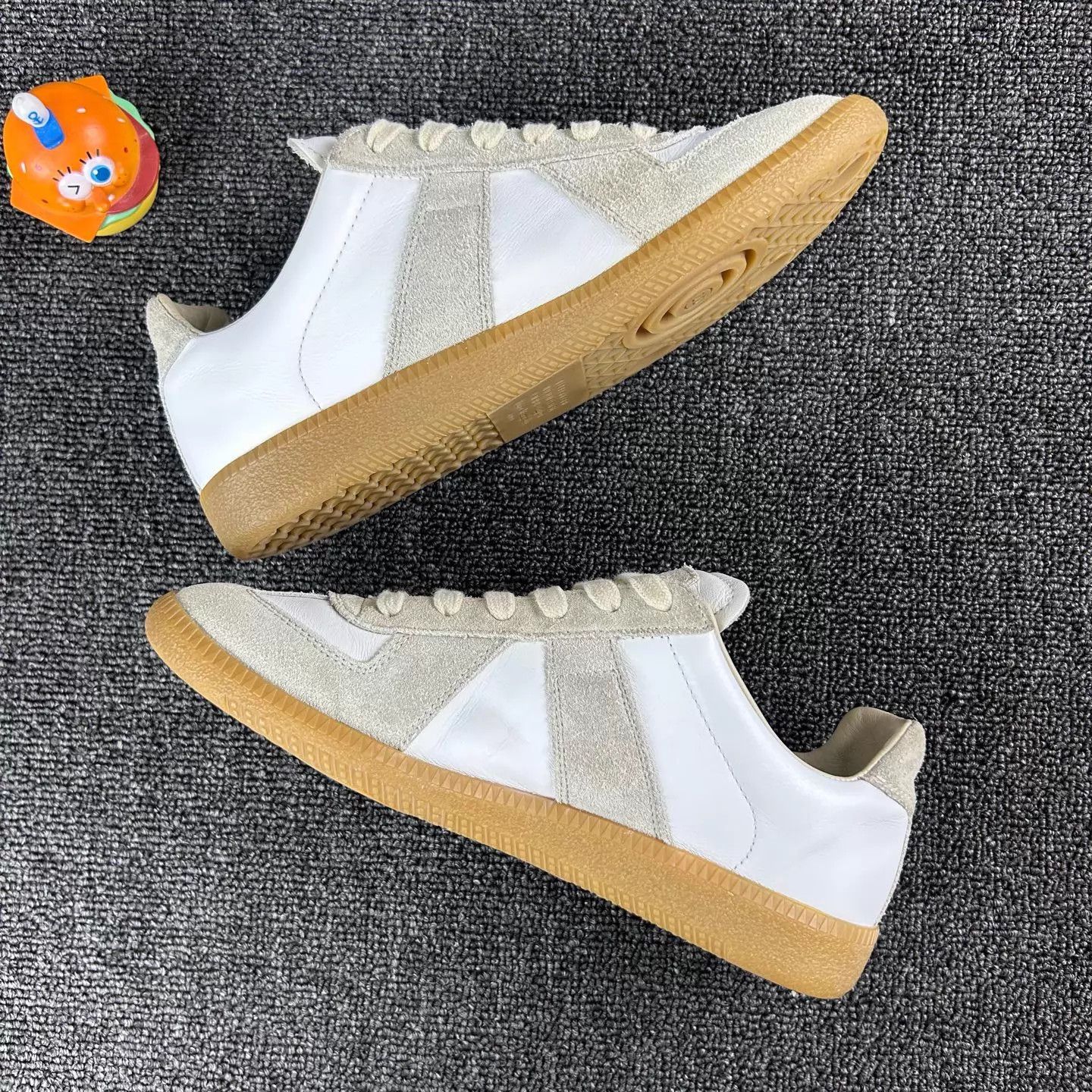 Maison Margiela Maison Margiela Gray White Decon EU37 US6.5 HB6865 Size US 6.5 / IT 36.5 - 3 Thumbnail