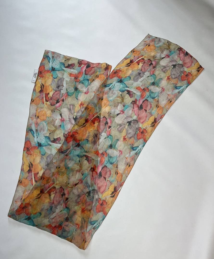 Blumarine Vintage Blumarine Luxury Silk Scarf butterflies pattern Size ONE SIZE - 1 Thumbnail