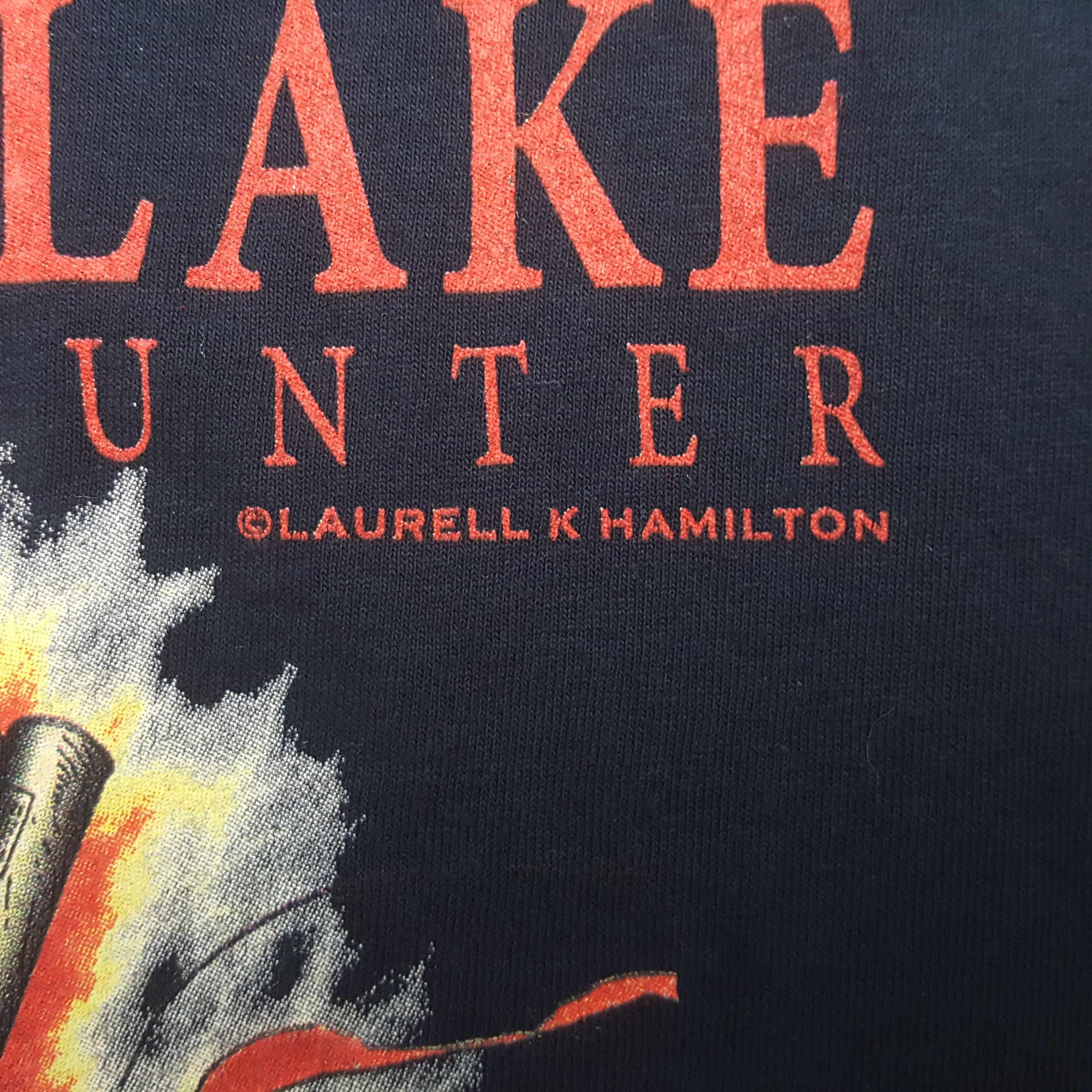 Vintage Anita Blake Vampire Hunter Vintage Tshirt 32 Size US S / EU 44-46 / 1 - 6 Thumbnail