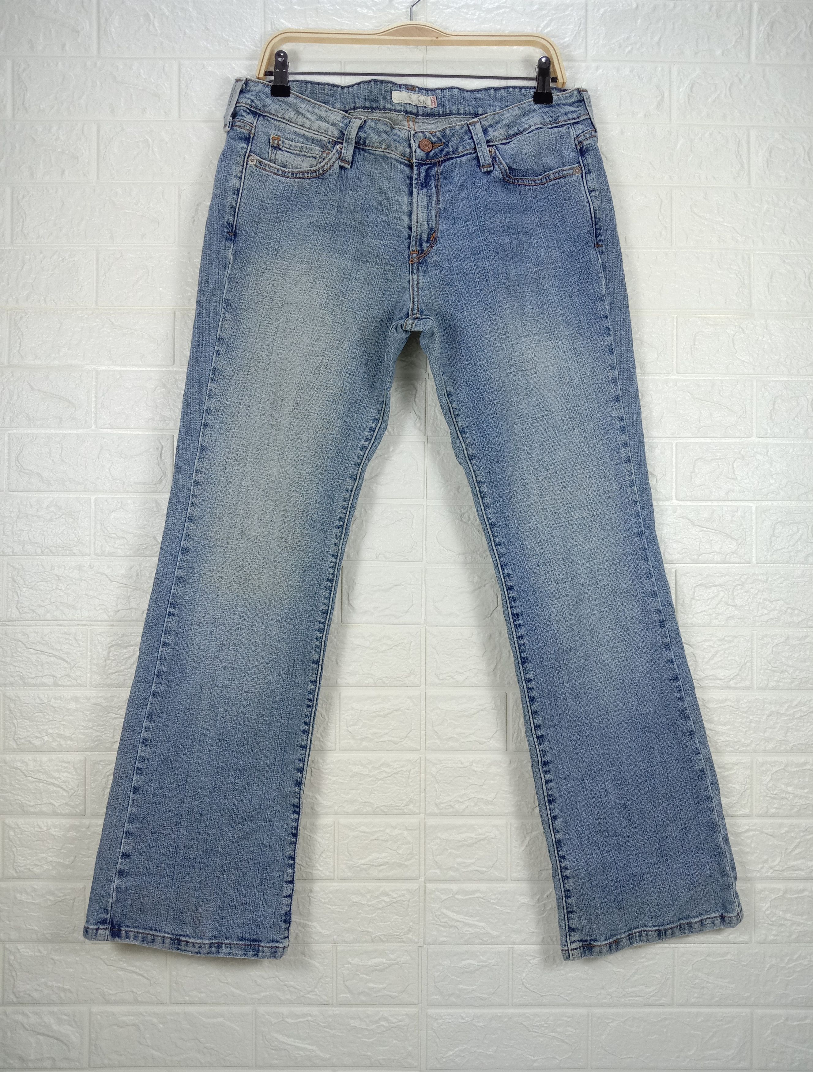 Levi's Vintage Levi's 545 Flare Jeans Light Wash Denim Size US 33 - 1 Thumbnail