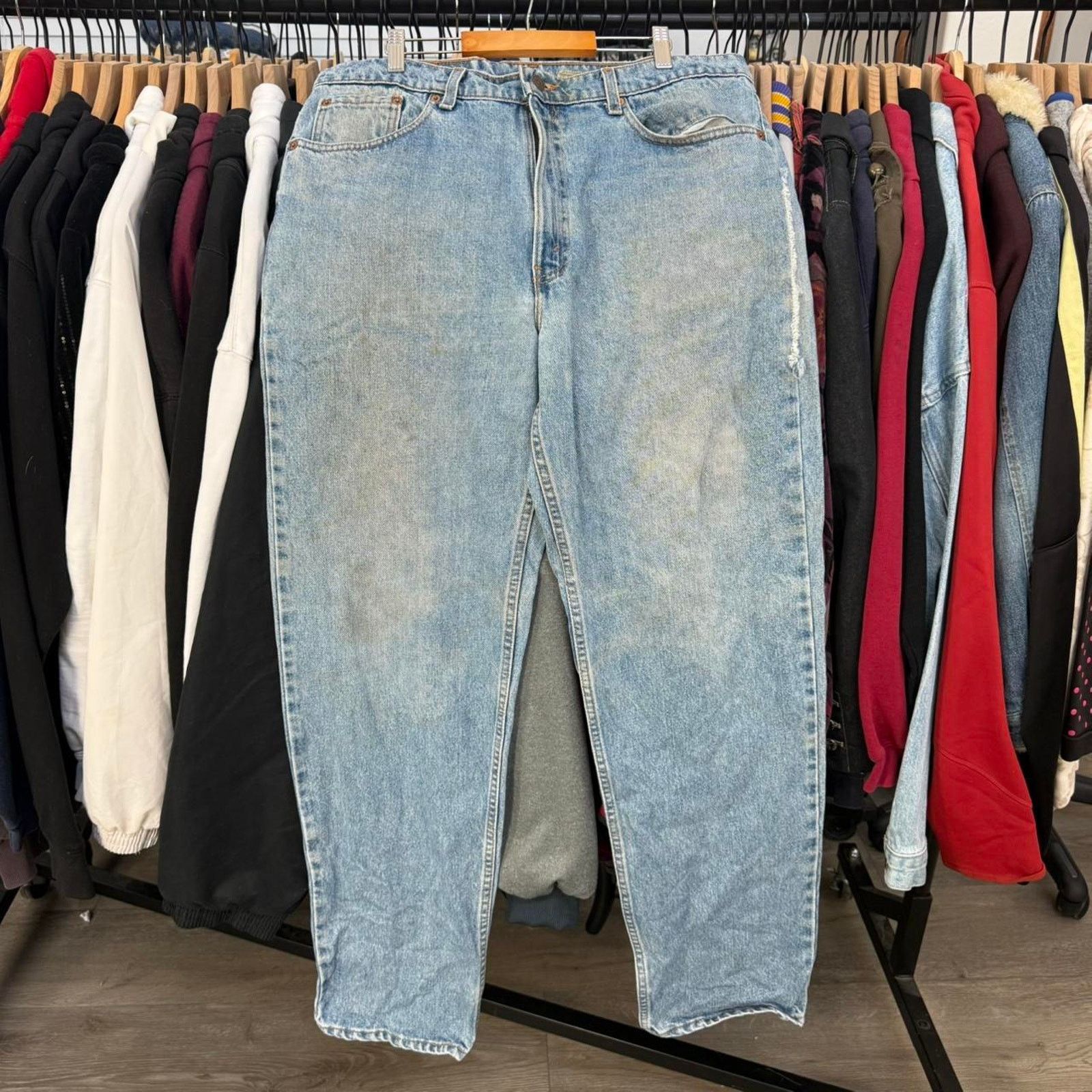 Levi's Vintage 1996 Levis 550 With Perfect Fade And Great Wear Size US 36 / EU 52 - 5 Thumbnail