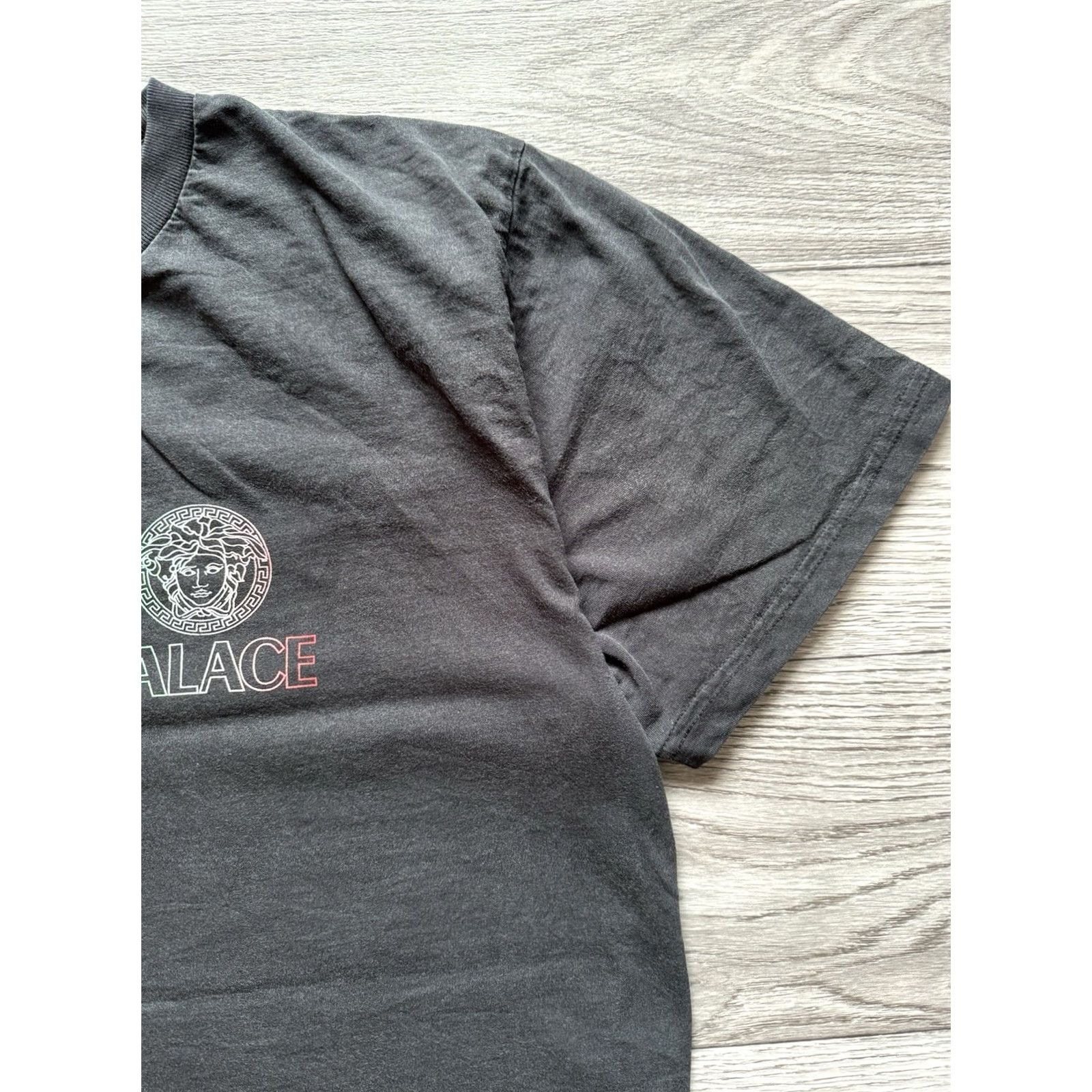 Palace Palace Medusa Faded Black T-shirt Mens XL Short Sleeve Logo Shirt Skateboard Tee Size US XL / EU 56 / 4 - 4 Thumbnail