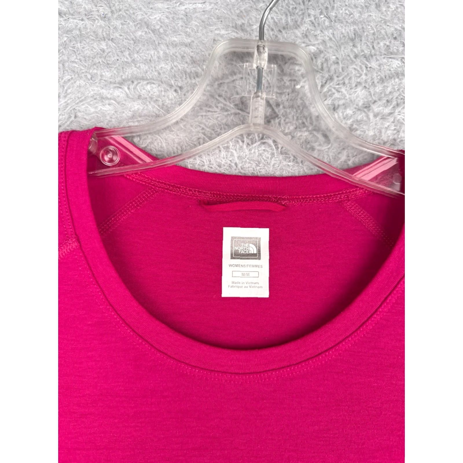 The North Face The North Face Shirt Women Medium Pink Long Sleeve Crew Neck Poly Blend Chicago Size M / US 6-8 / IT 42-44 - 7 Thumbnail