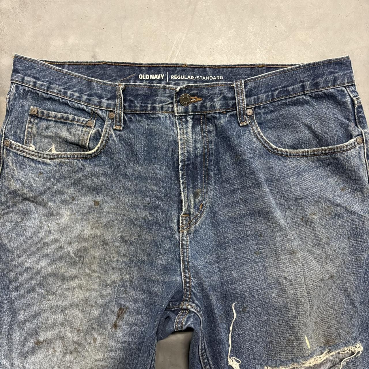 Old Navy Vintage Y2K/2000s Baggy Old navy Streetwear Style Medium Wash ripped Denim Jeans! Size US 38 / EU 54 - 5 Thumbnail