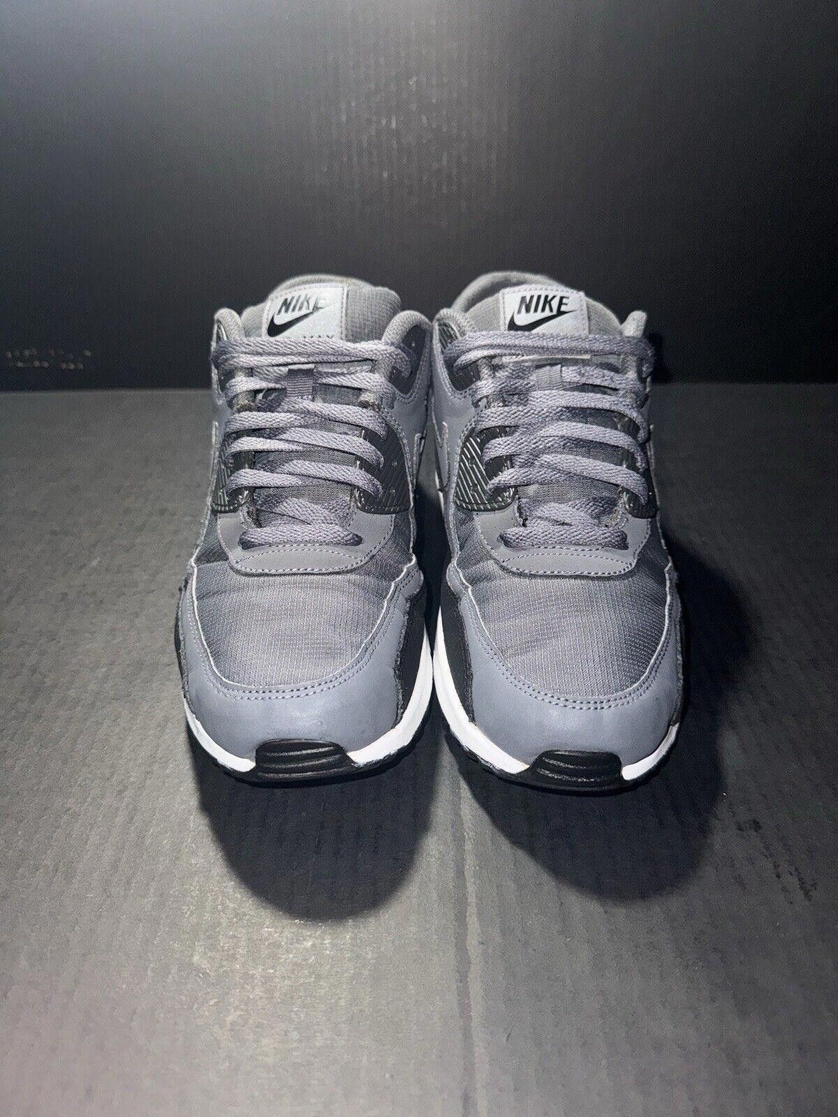 Nike Nike Men's Air Max 90 Black Dark Grey 537384-085 Sz 9.5 Size US 9.5 / EU 42-43 - 3 Thumbnail