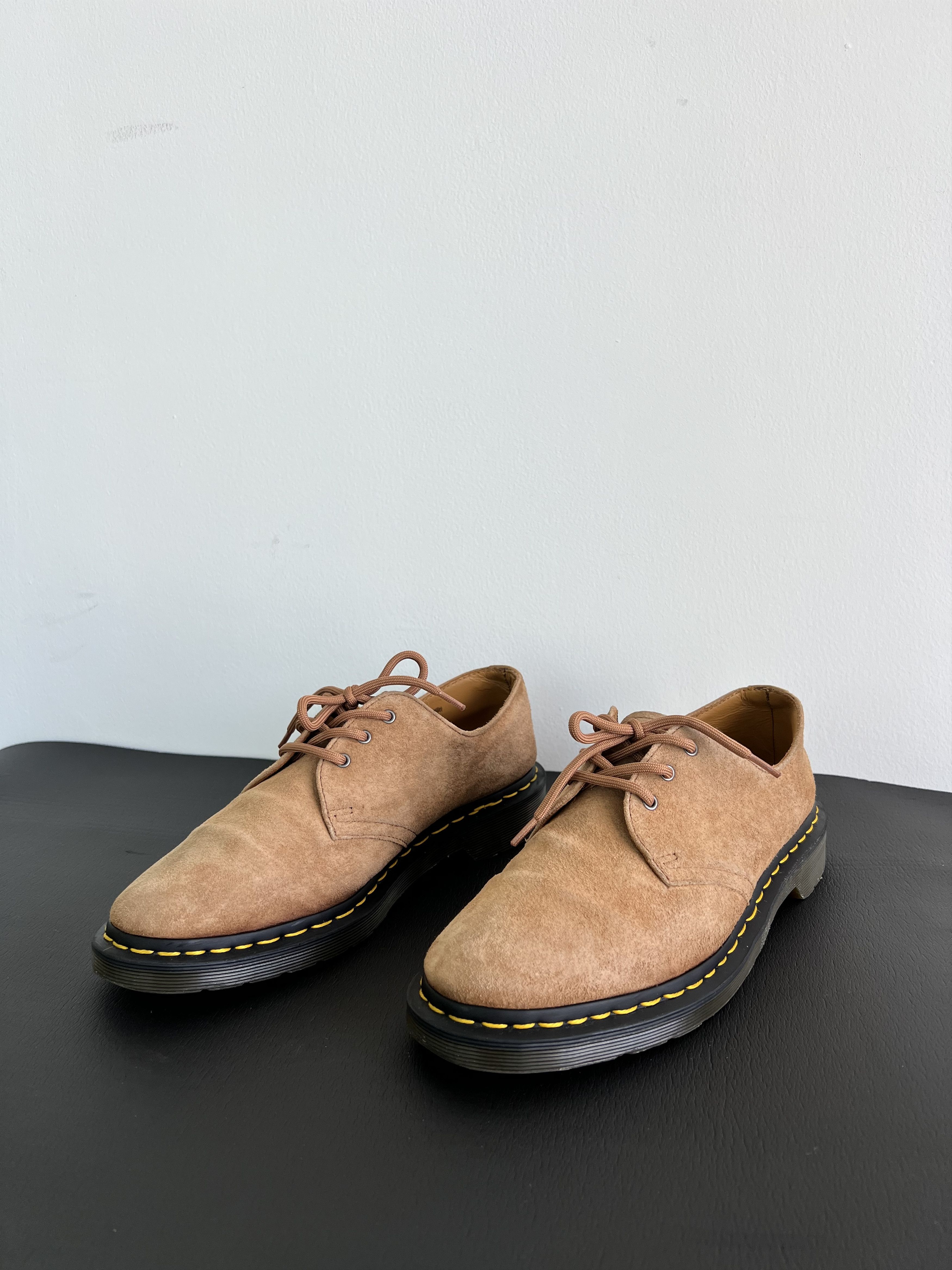 Dr. Martens Tan suede Dr. Martens 1461 Oxford shoes Size US 9 / EU 42 - 2 Thumbnail
