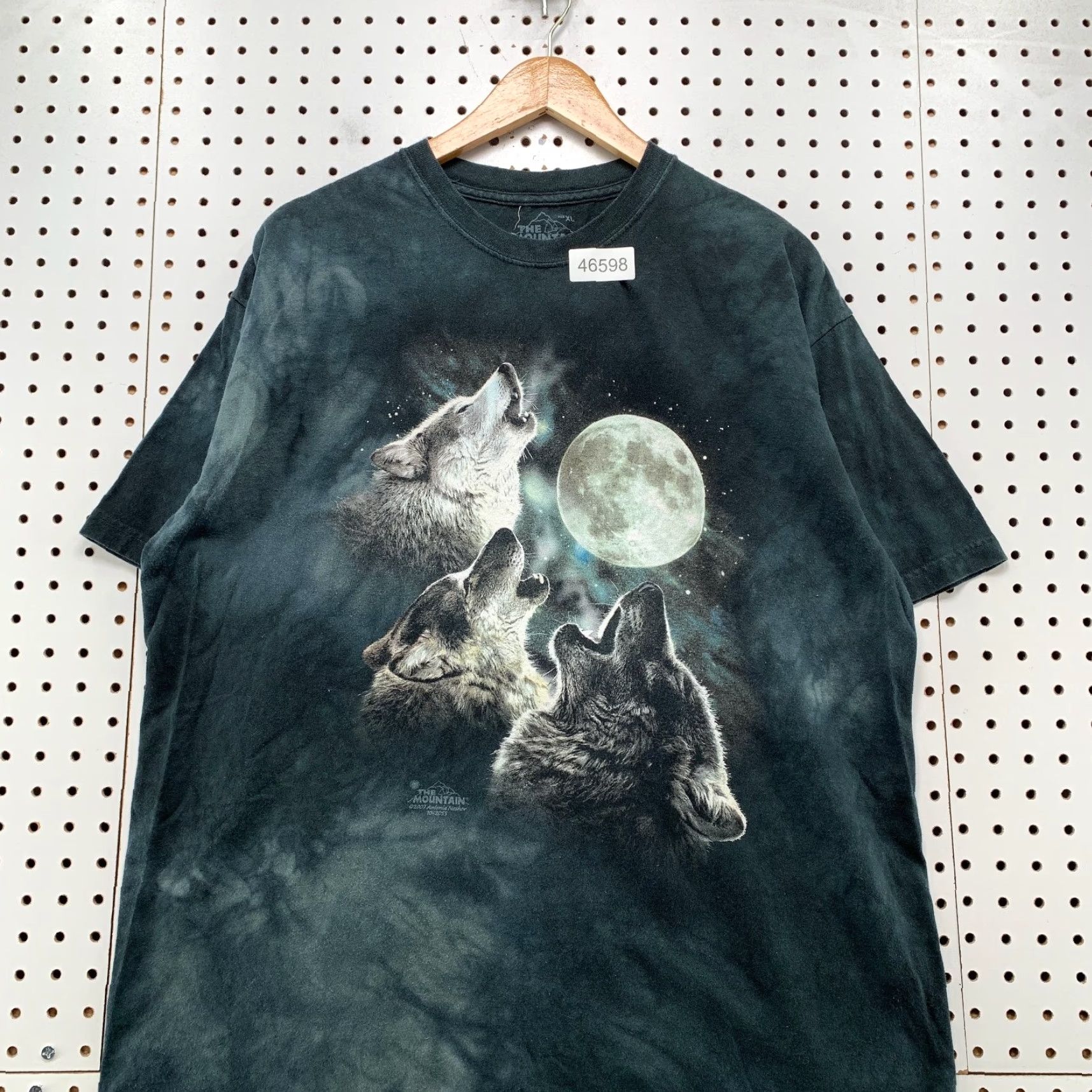 The Mountain The Mountain Wolf Moon T Shirt Mens XL Black Wolves Howling Tie Dye Made Usa Size US XL / EU 56 / 4 - 4 Thumbnail