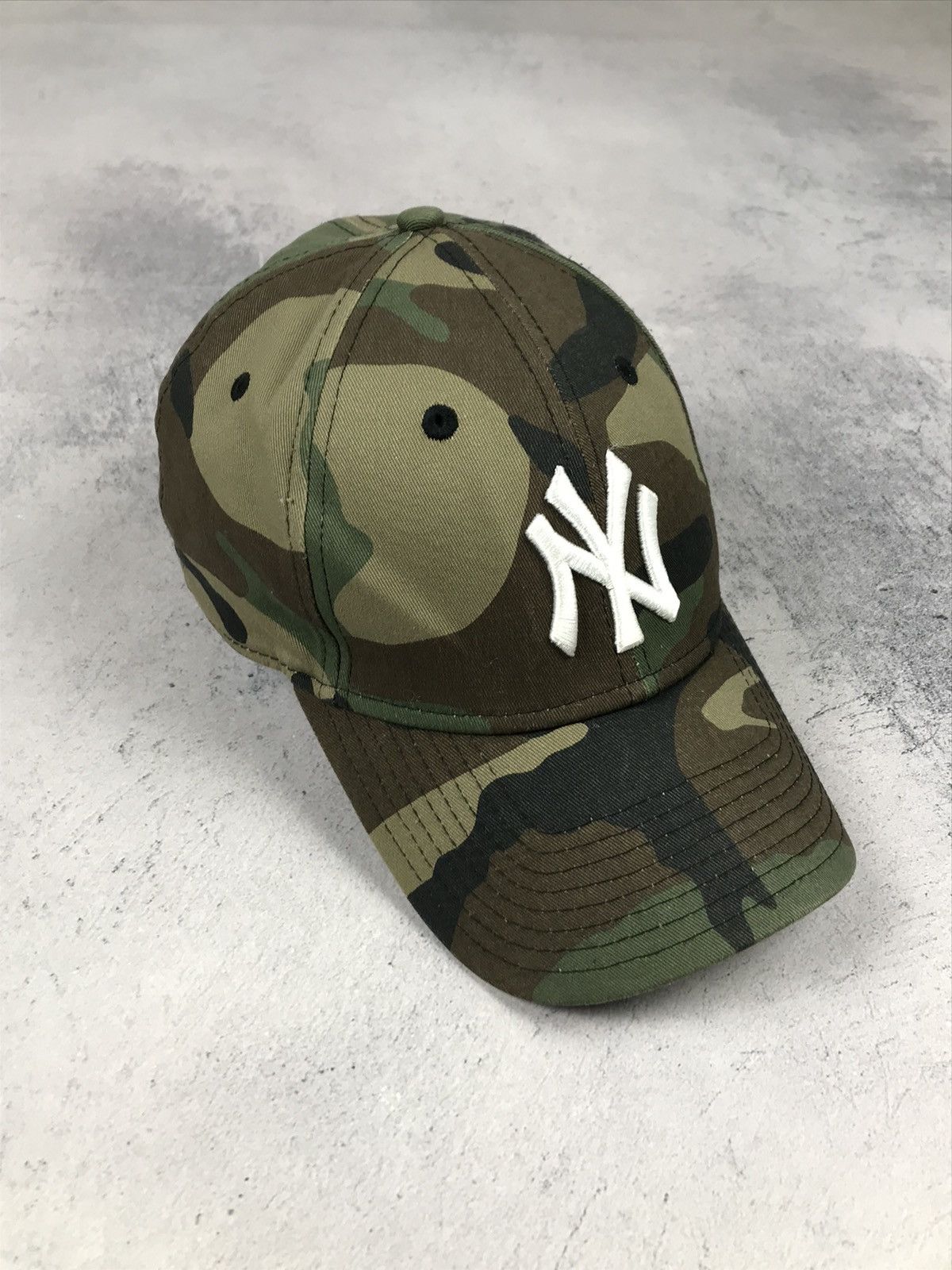 New Era × New York Yankees New York Yankees New Era Military Cap Size ONE SIZE - 3 Thumbnail