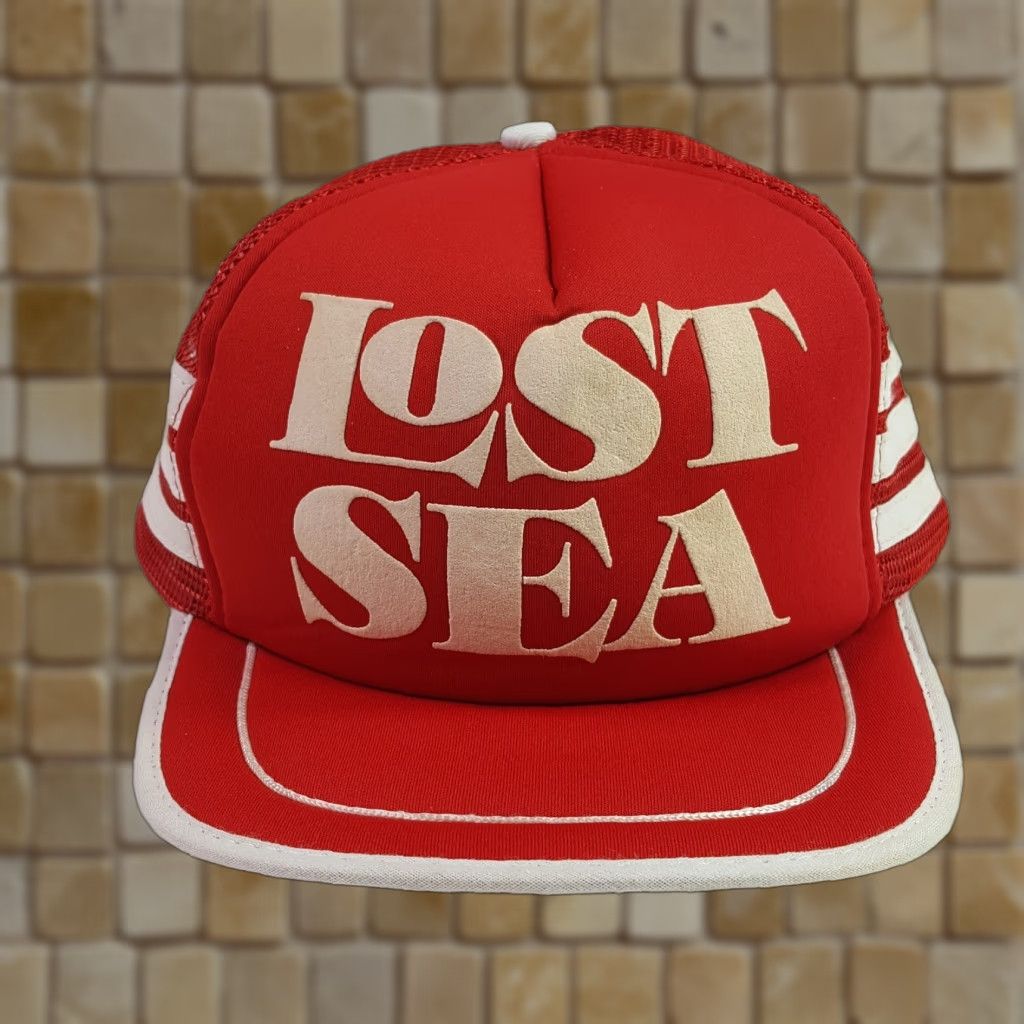 Vintage Vintage Lost Sea 3 Stripe Puff Print Trucker Hat Snapback Adjustable Foam Cap Size ONE SIZE - 1 Thumbnail