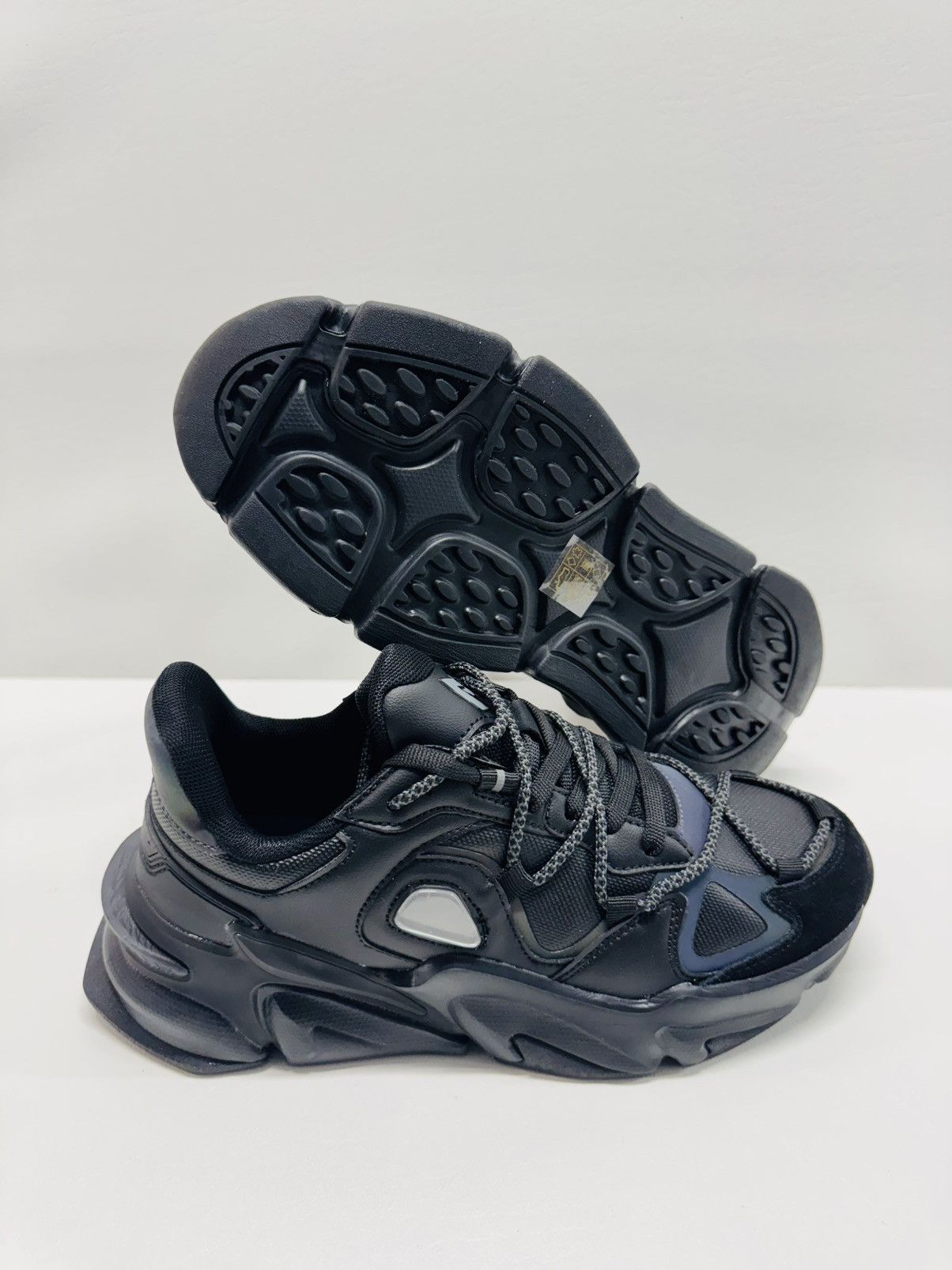 Other Mazino Burst-000 Black Size US 7.5 / EU 40-41 - 1 Thumbnail