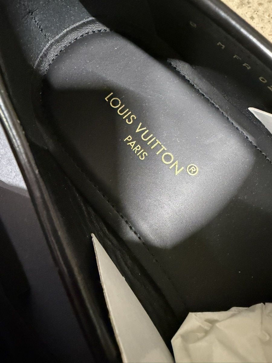 Louis Vuitton Louis Vuitton Embossed Graphic Penny Loafer NEW 1400$ Size US 9 / EU 42 - 13 Thumbnail