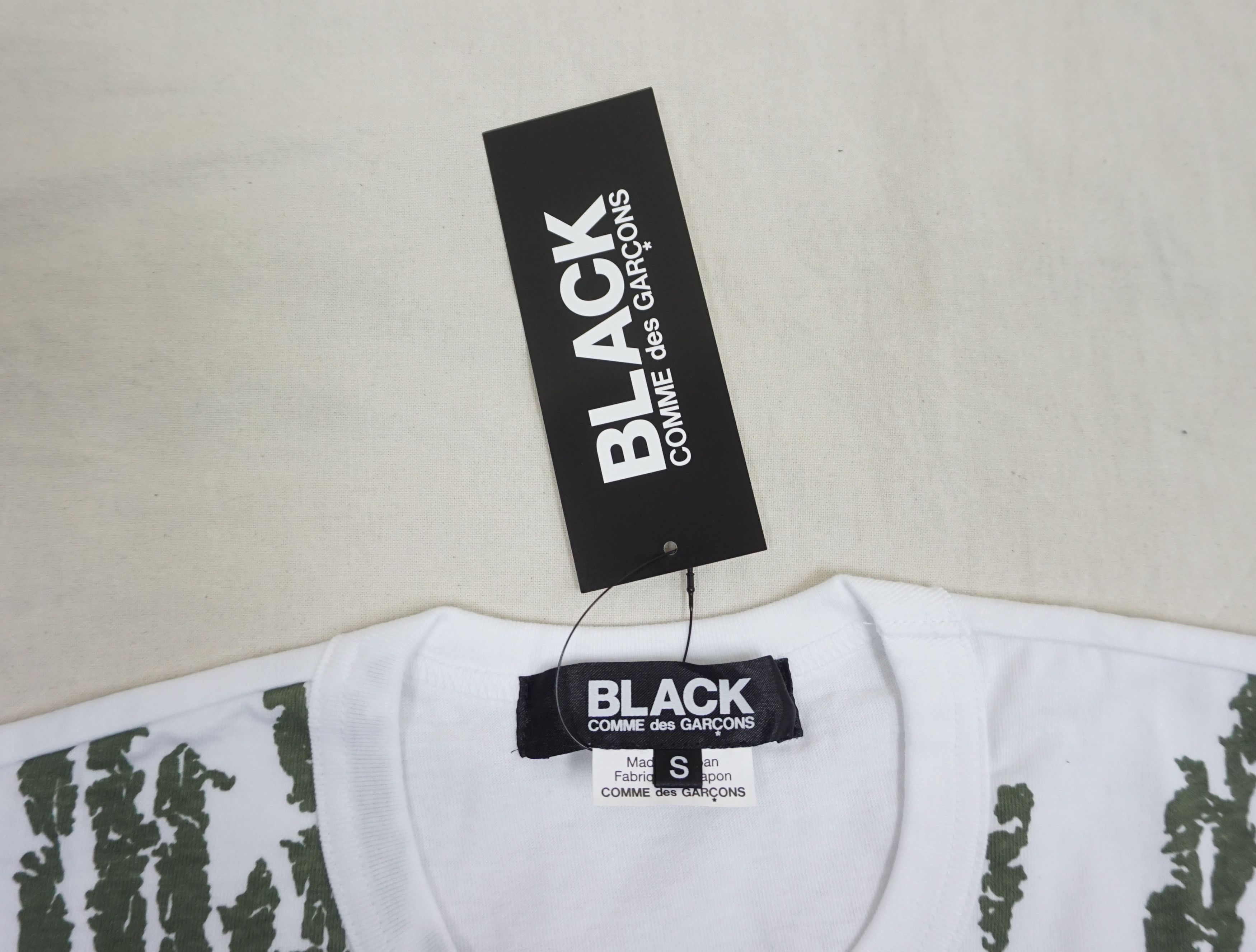 Comme des Garcons × Japanese Brand Comme des Garcons "Black" T-shirt Size S / US 4 / IT 40 - 3 Thumbnail