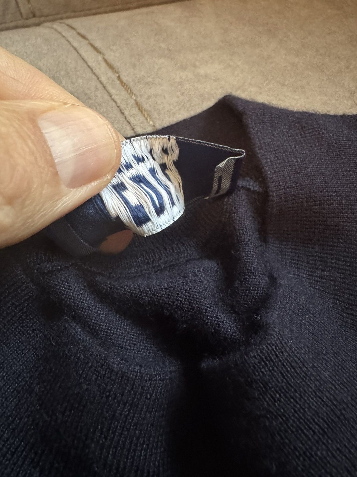 Fedeli FEDELI jumper 54 but FITS SMALLER CHECK PHOTOS FOR TAPE SIZE Size US L / EU 52-54 / 3 - 15 Thumbnail