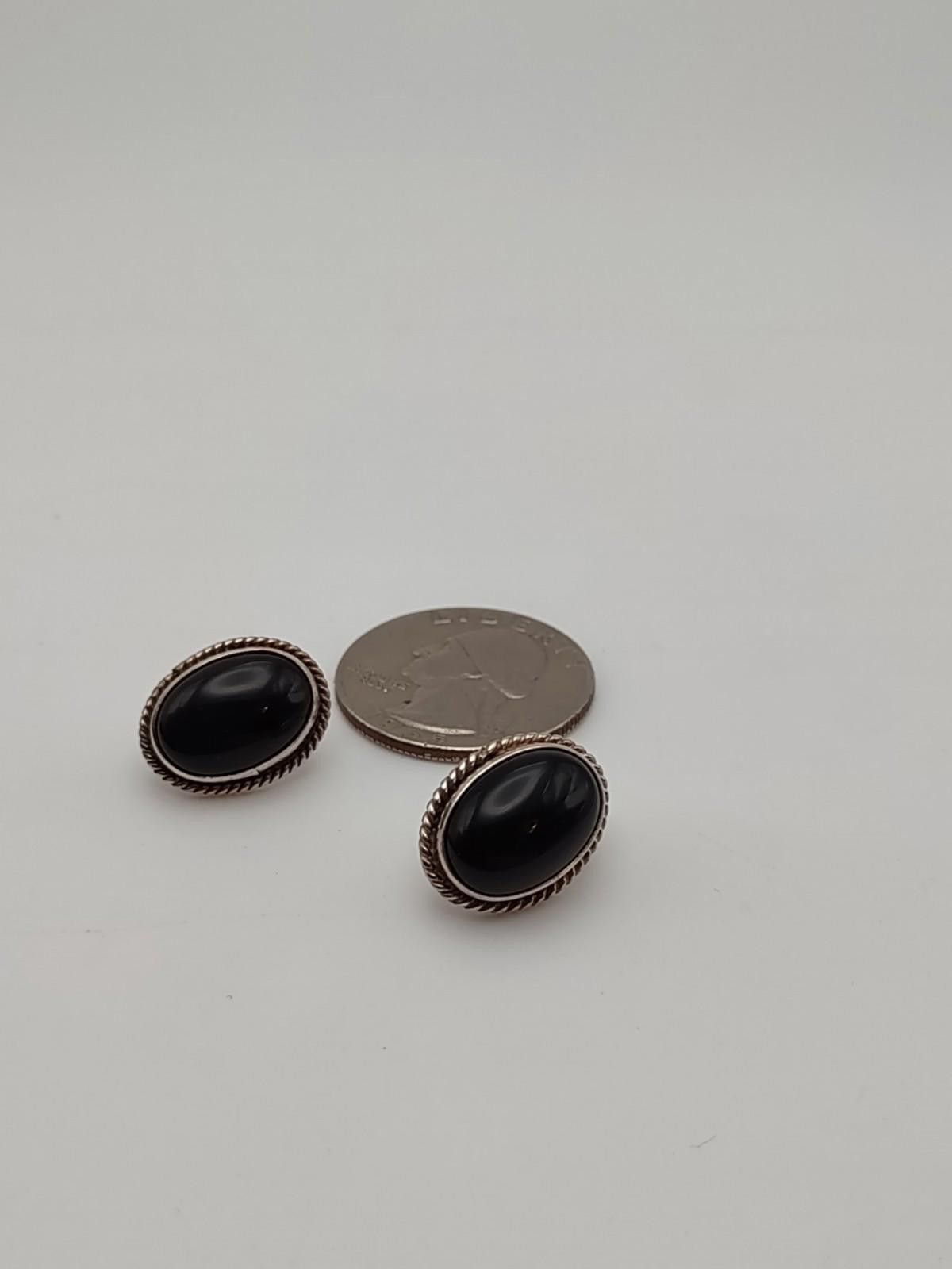 The Unbranded Brand Sterling Silver Black Onyx Oval Stud Earrings Rope Border Size ONE SIZE - 4 Thumbnail
