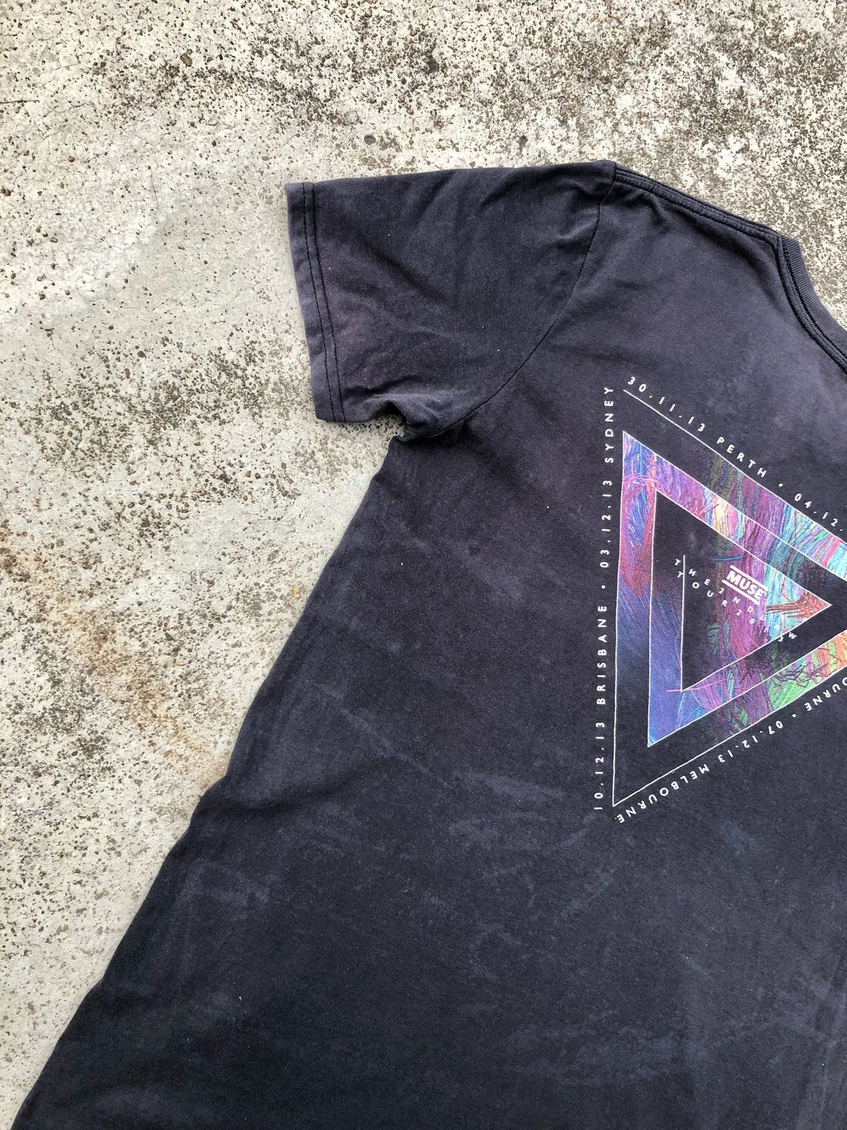 Band Tees MUSE AUSTRALIA TOUR 2013 SUNFADED TEE Size US M / EU 48-50 / 2 - 9 Thumbnail