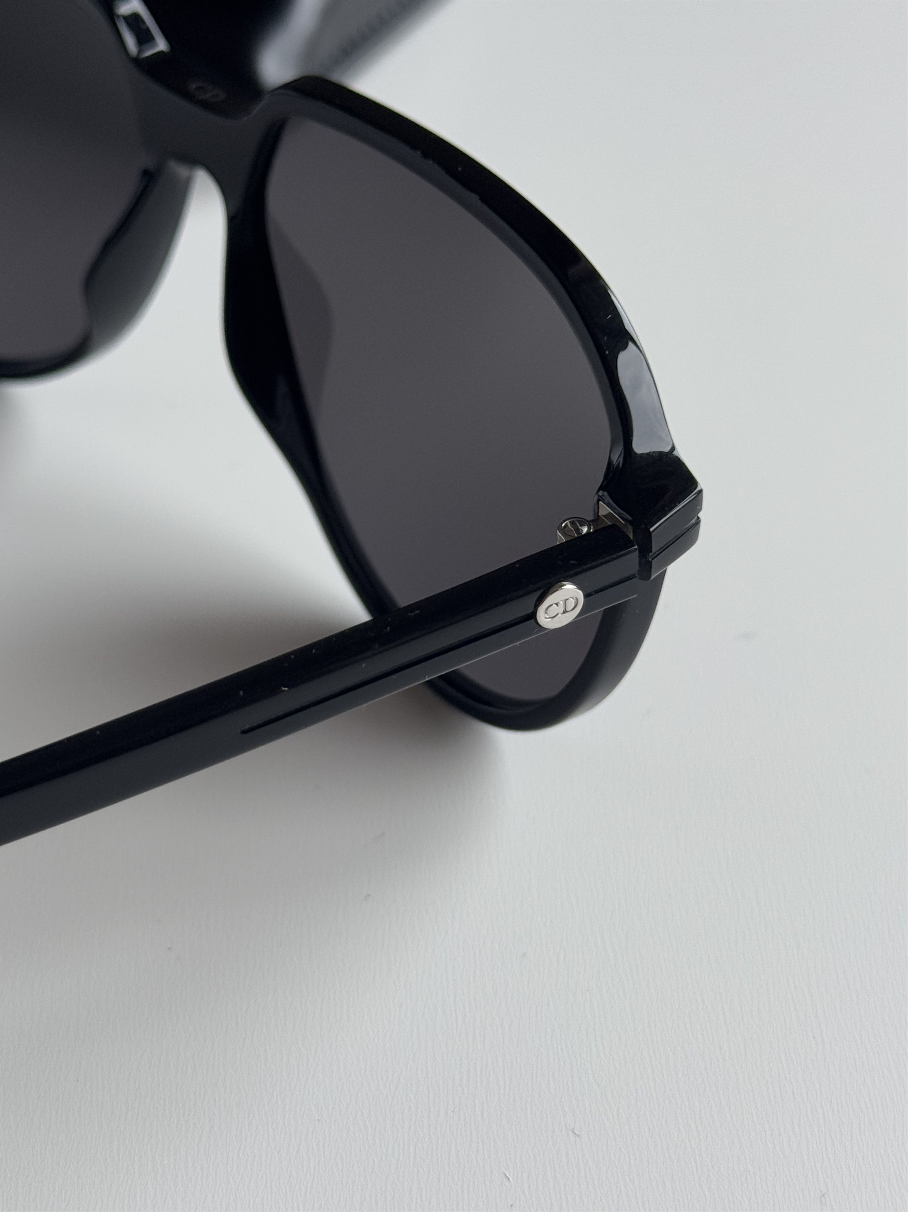 Dior Christian Dior Sunglasses Size ONE SIZE - 3 Thumbnail