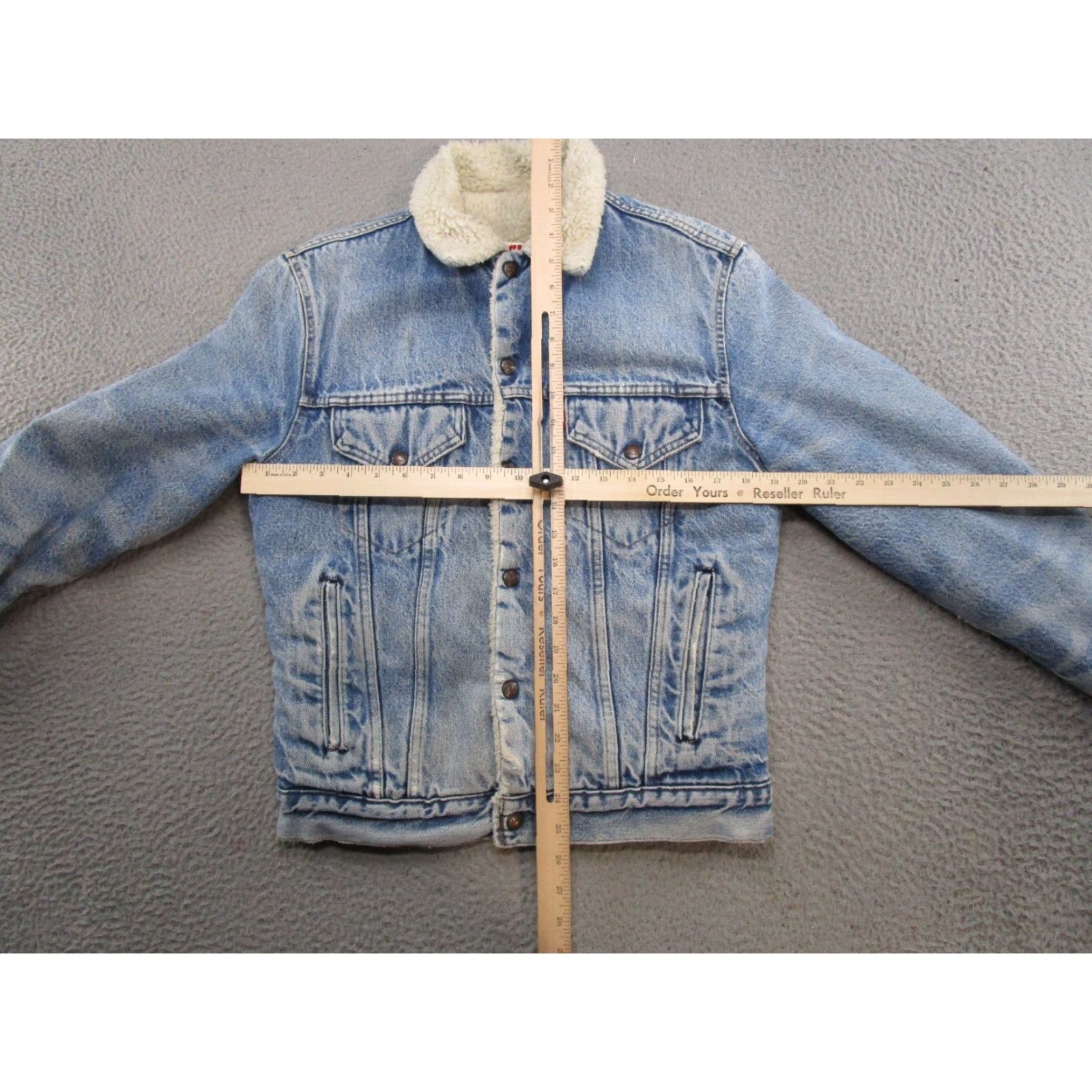 Levi's VINTAGE Levi's 80s San Francisco Trucker Denim Jacket Sherpa Lined Size 36R Men Blue Size US 36 / EU 52 - 7 Thumbnail
