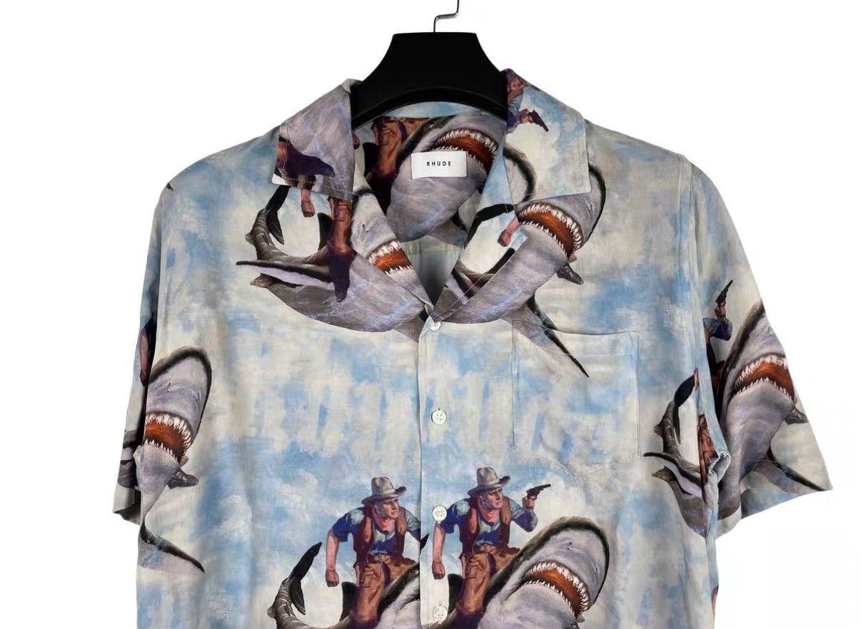 Rhude Rhude Shark Print Distressed Fringe Short Sleeve Shirt J31 Size US XS / EU 42 / 0 - 3 Thumbnail
