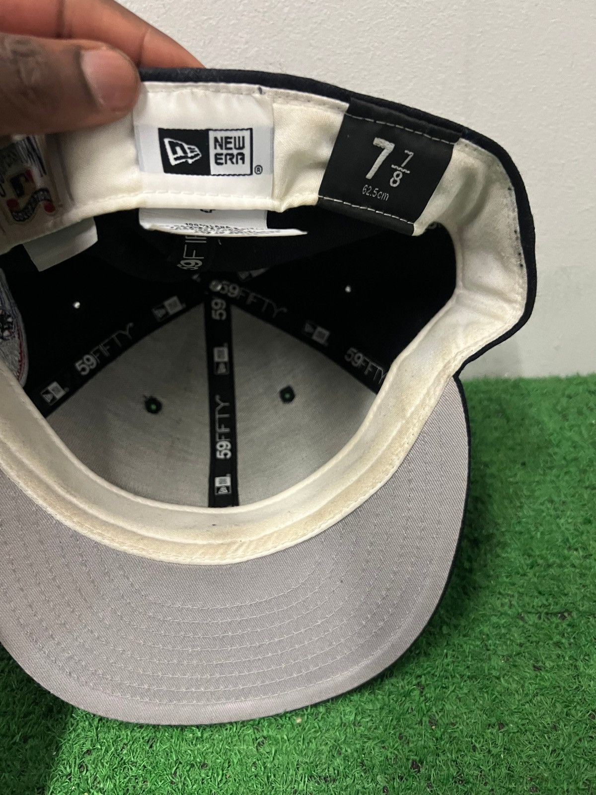 New Era × New York Yankees × Vintage Vintage 1999 World Series Yankees hat grey brim wool 7 1/8 Size ONE SIZE - 4 Thumbnail