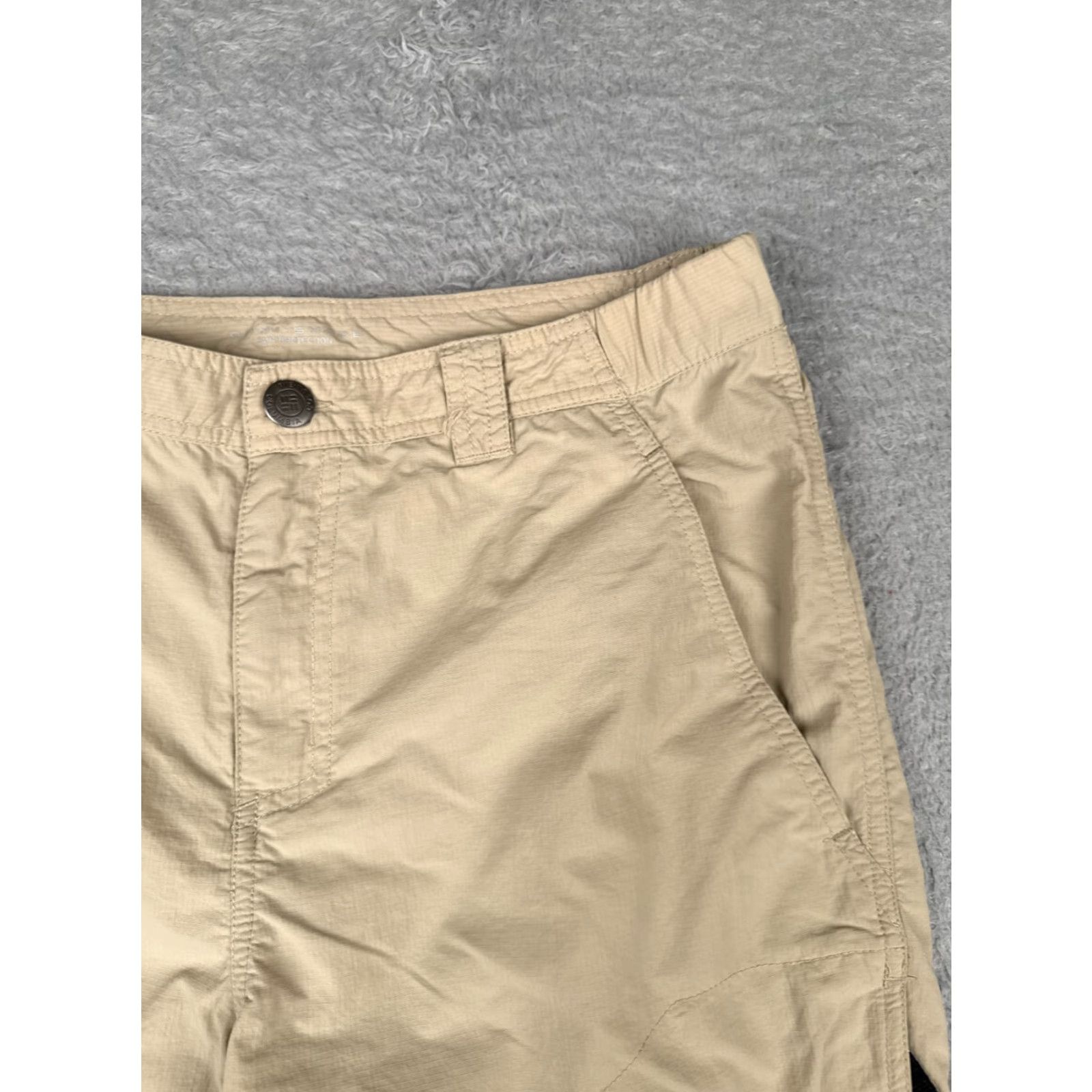 Vintage Columbia Mens Cargo Shorts 32 Beige Nylon Cotton 100% Nylon Hike Camp Hiking Fishing 32x10 Casual Pockets Logo Zip Waist 32 Size US 32 / EU 48 - 5 Thumbnail